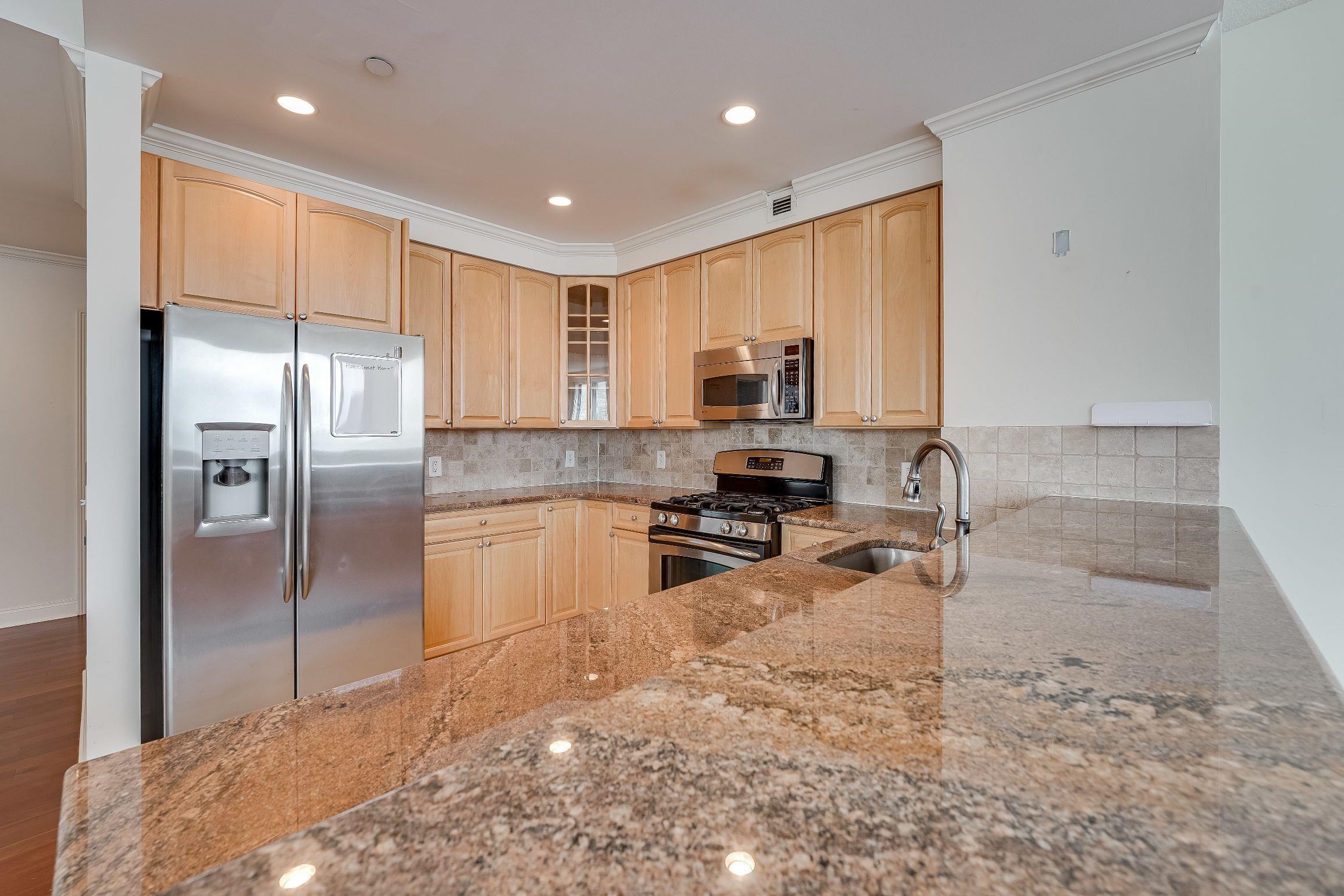 311 WASHINGTON ST Unit 7D