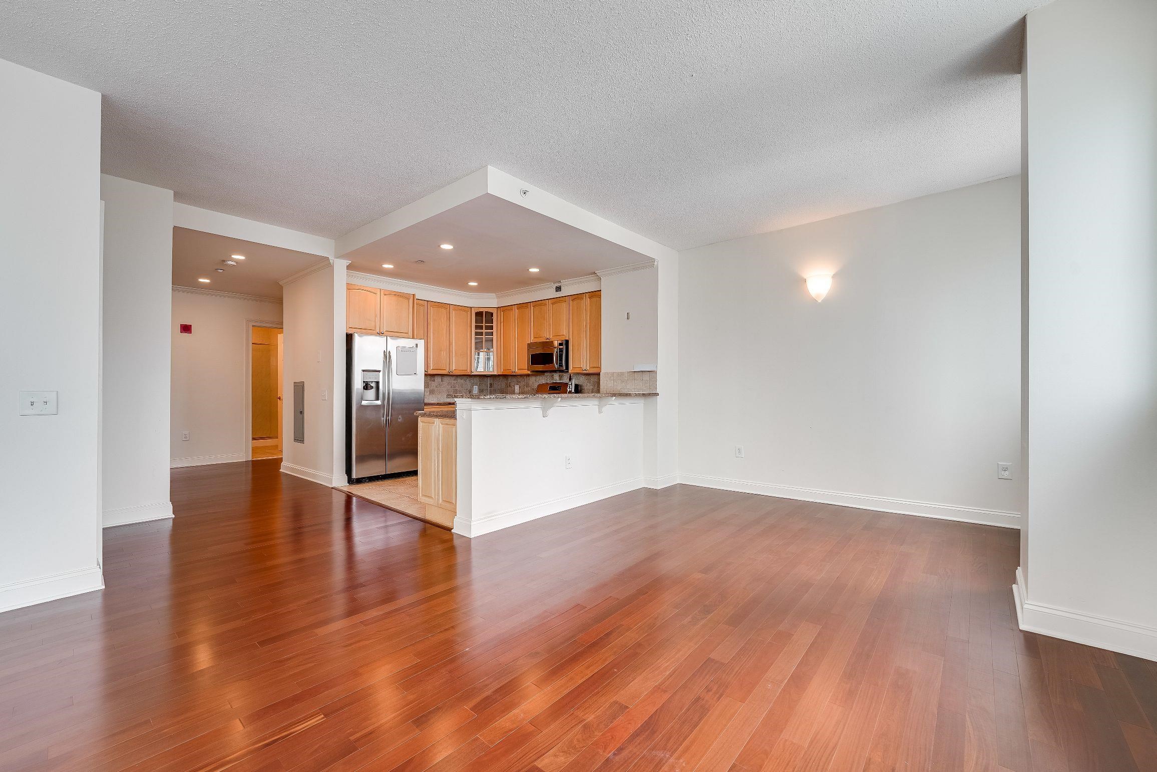 311 WASHINGTON ST Unit 7D