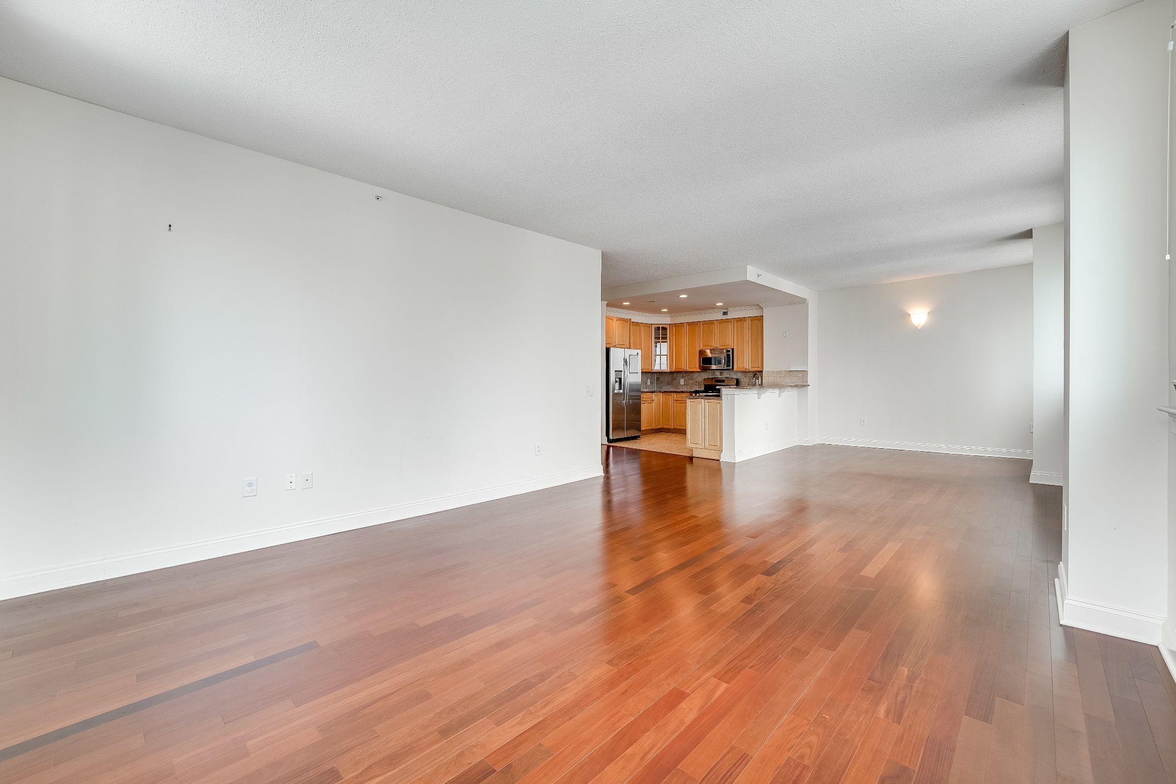 311 WASHINGTON ST Unit 7D
