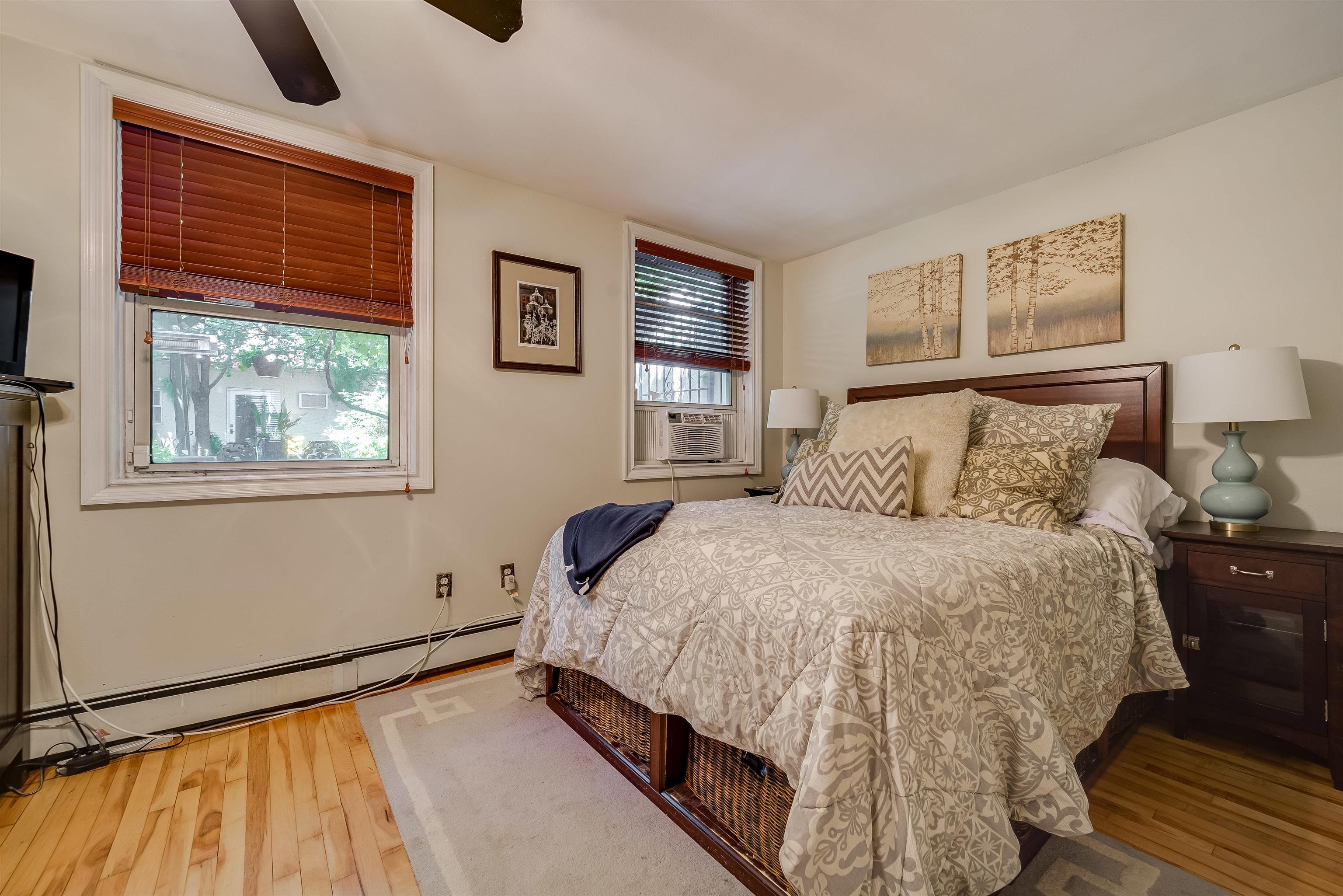 830 BLOOMFIELD ST Unit 1
