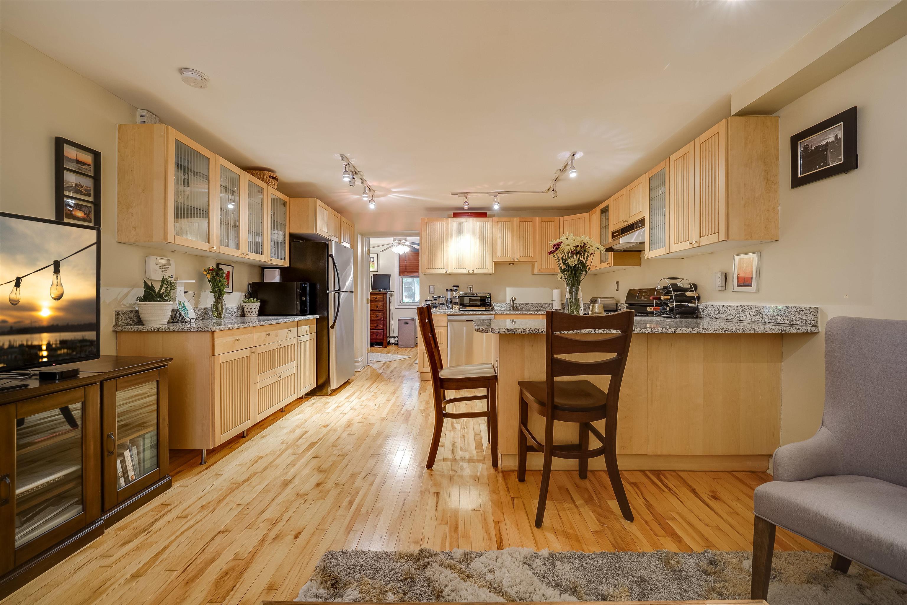 830 BLOOMFIELD ST Unit 1