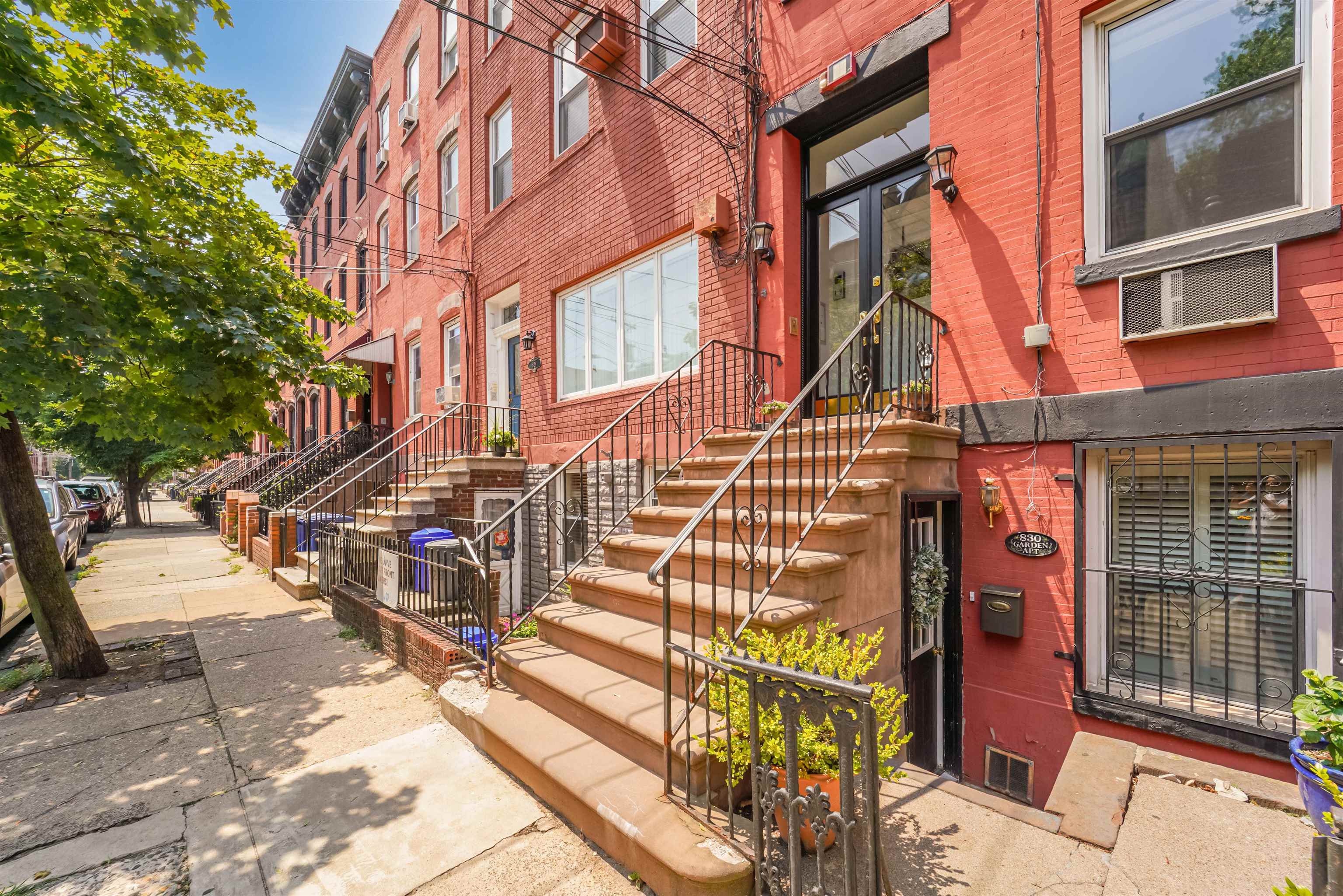 830 BLOOMFIELD ST Unit 1