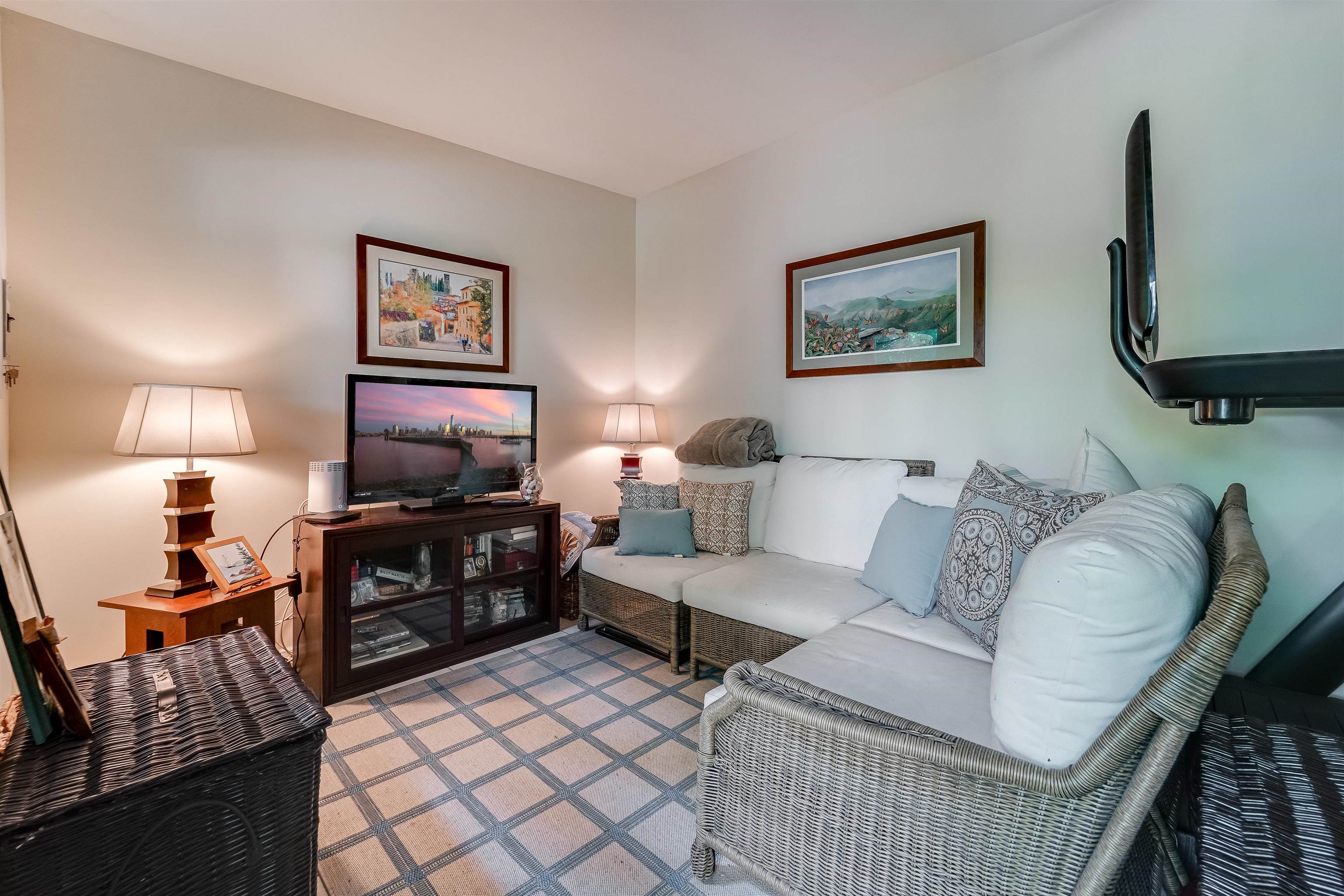 830 BLOOMFIELD ST Unit 1