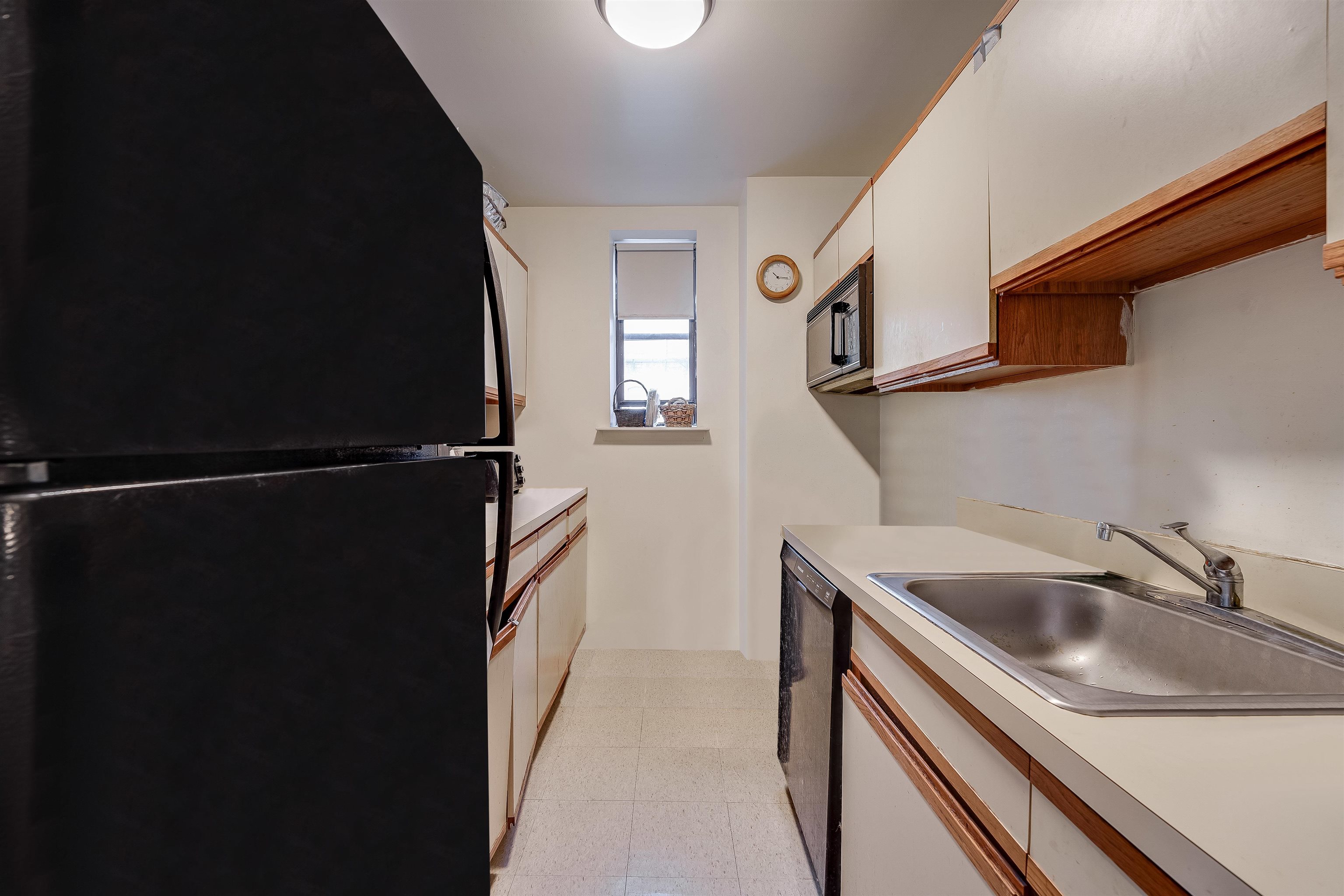 245 8TH ST Unit 303