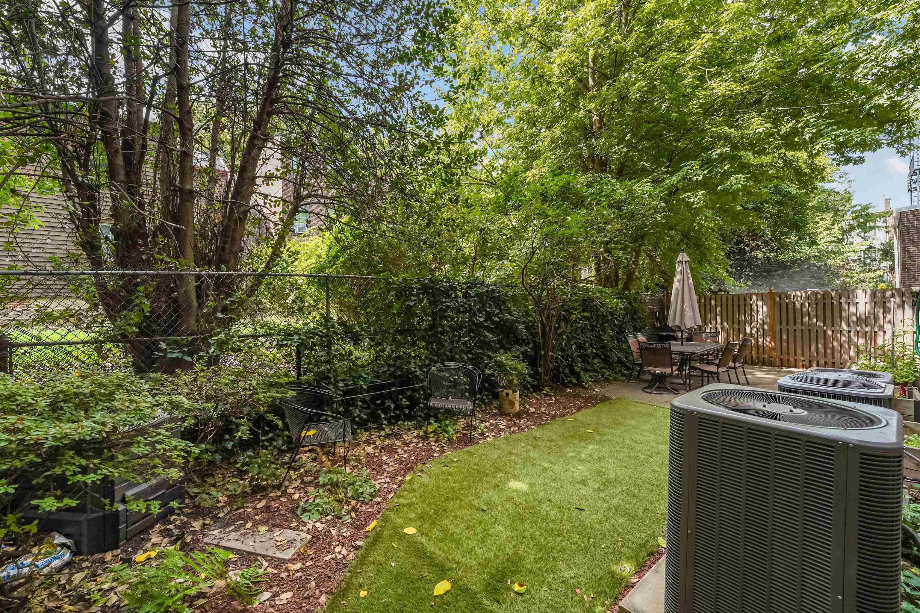 245 8TH ST Unit 303