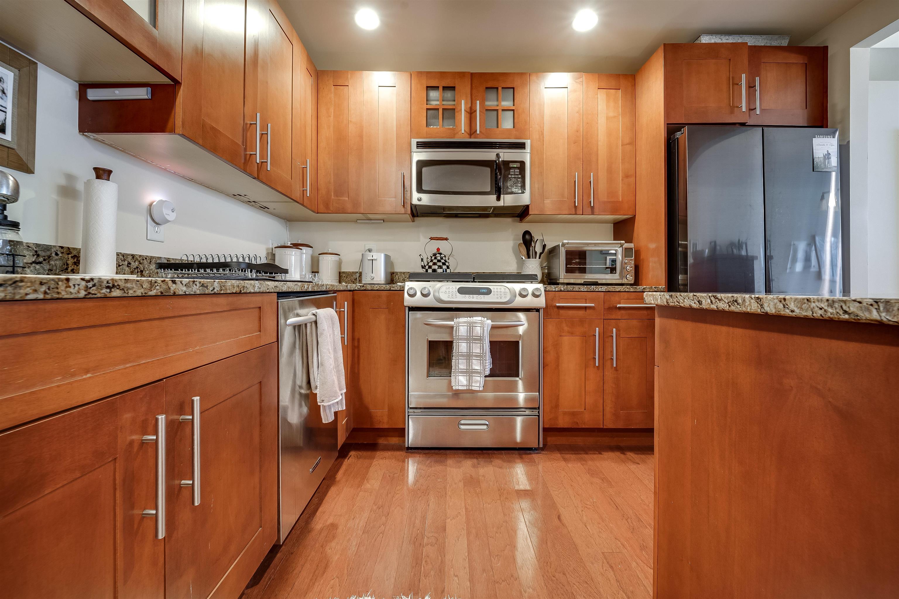 1025 MAXWELL LANE Unit 411