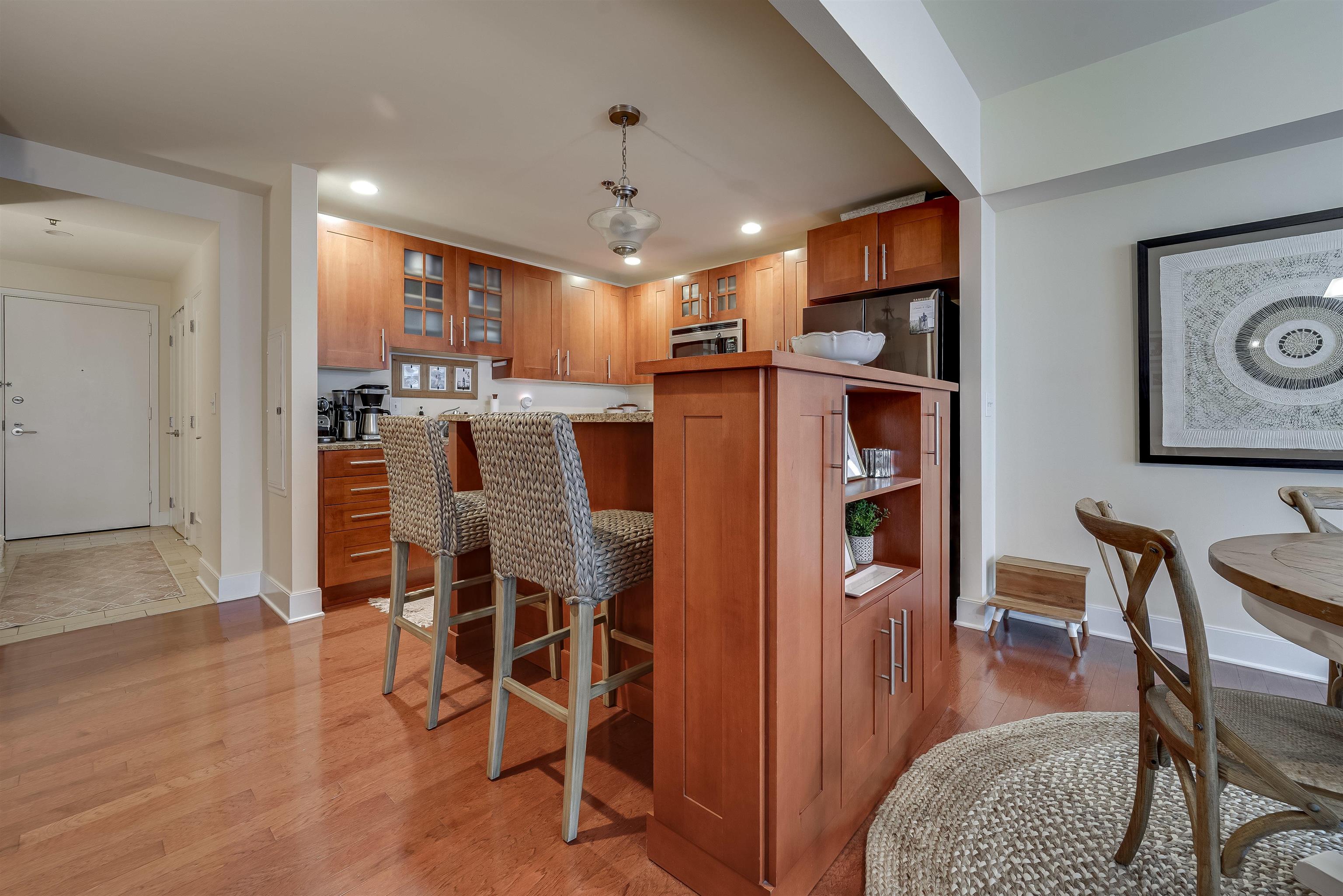 1025 MAXWELL LANE Unit 411