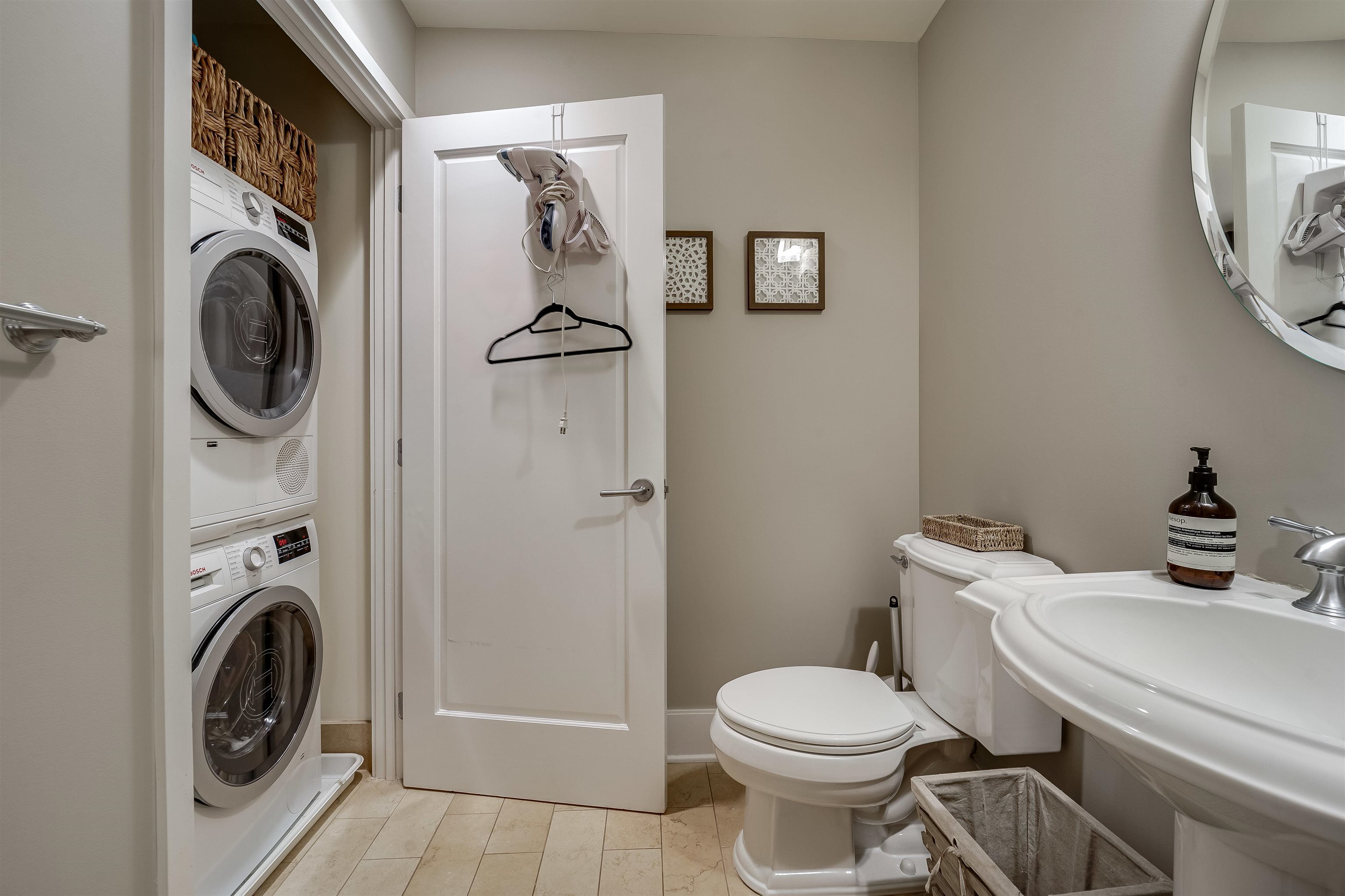 1025 MAXWELL LANE Unit 411