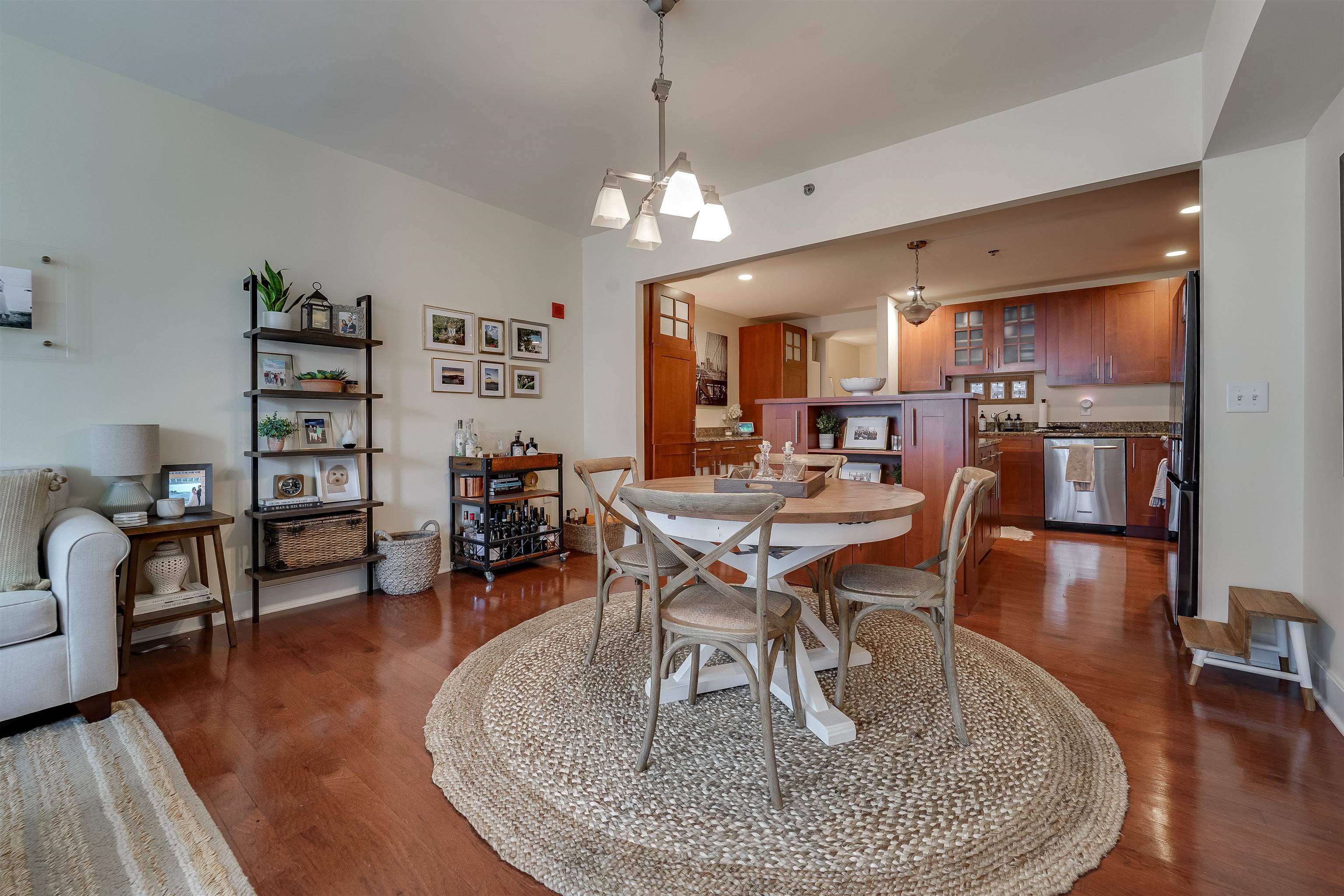 1025 MAXWELL LANE Unit 411
