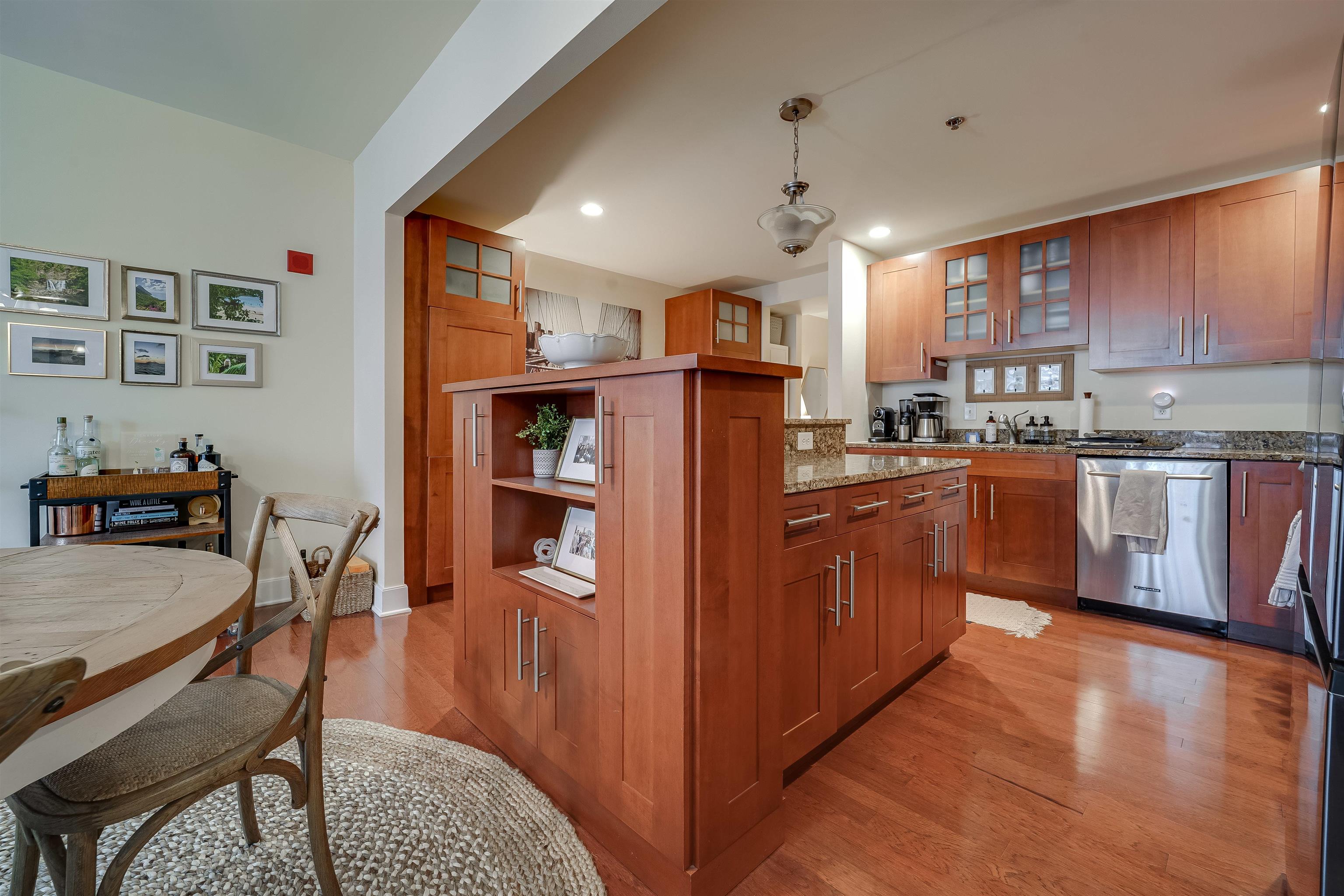 1025 MAXWELL LANE Unit 411