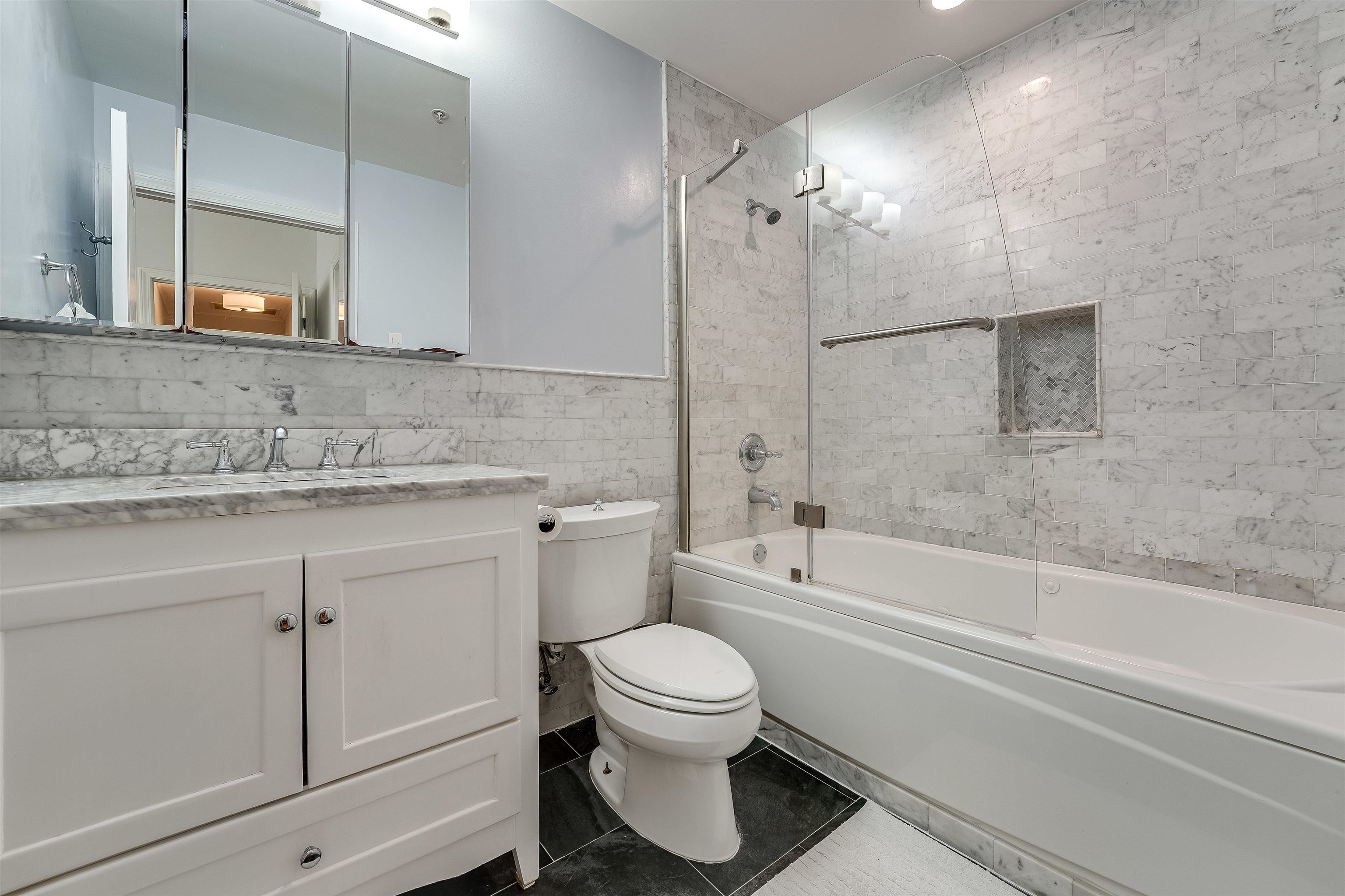 612 ADAMS ST Unit 1
