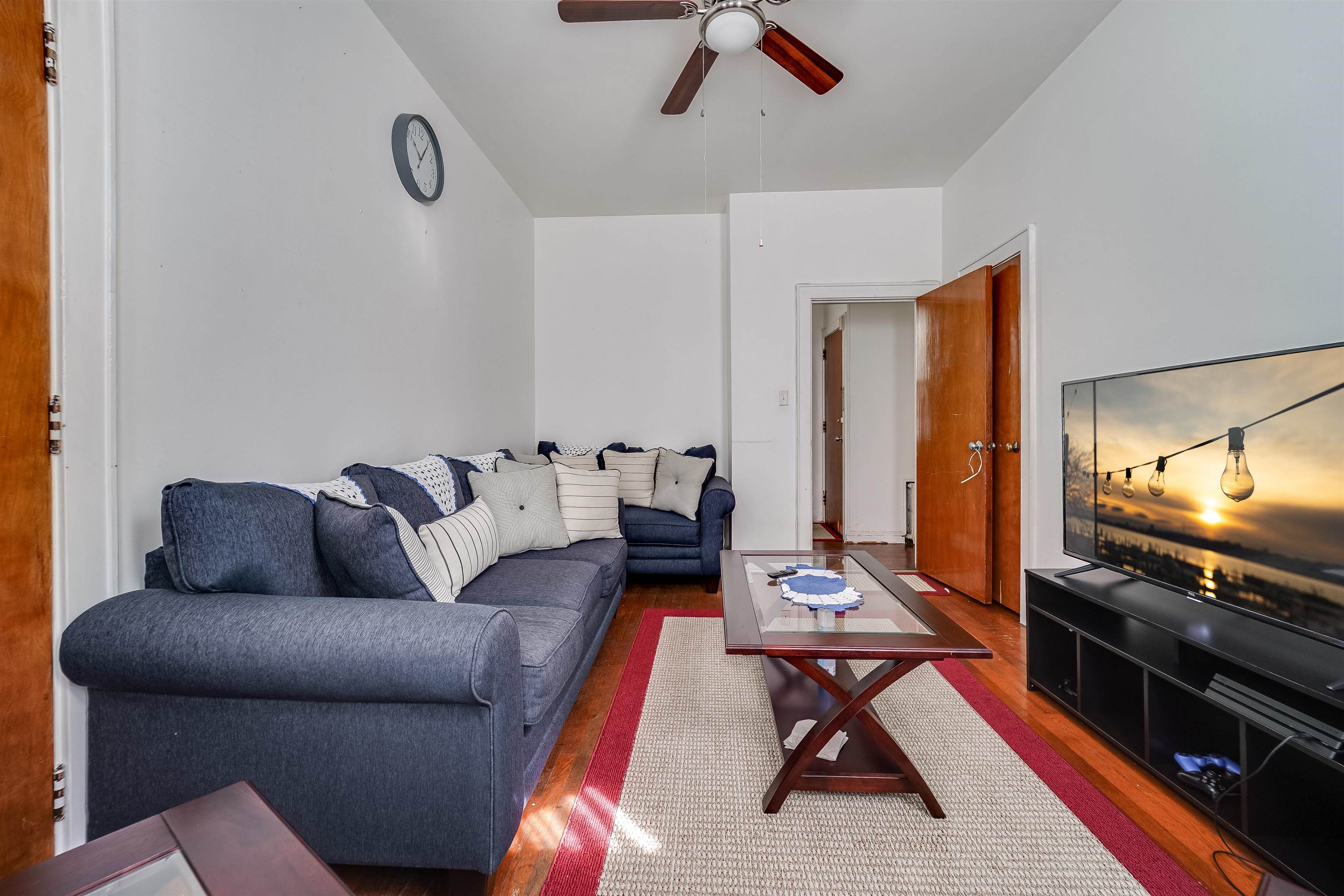215 CATOR AVE