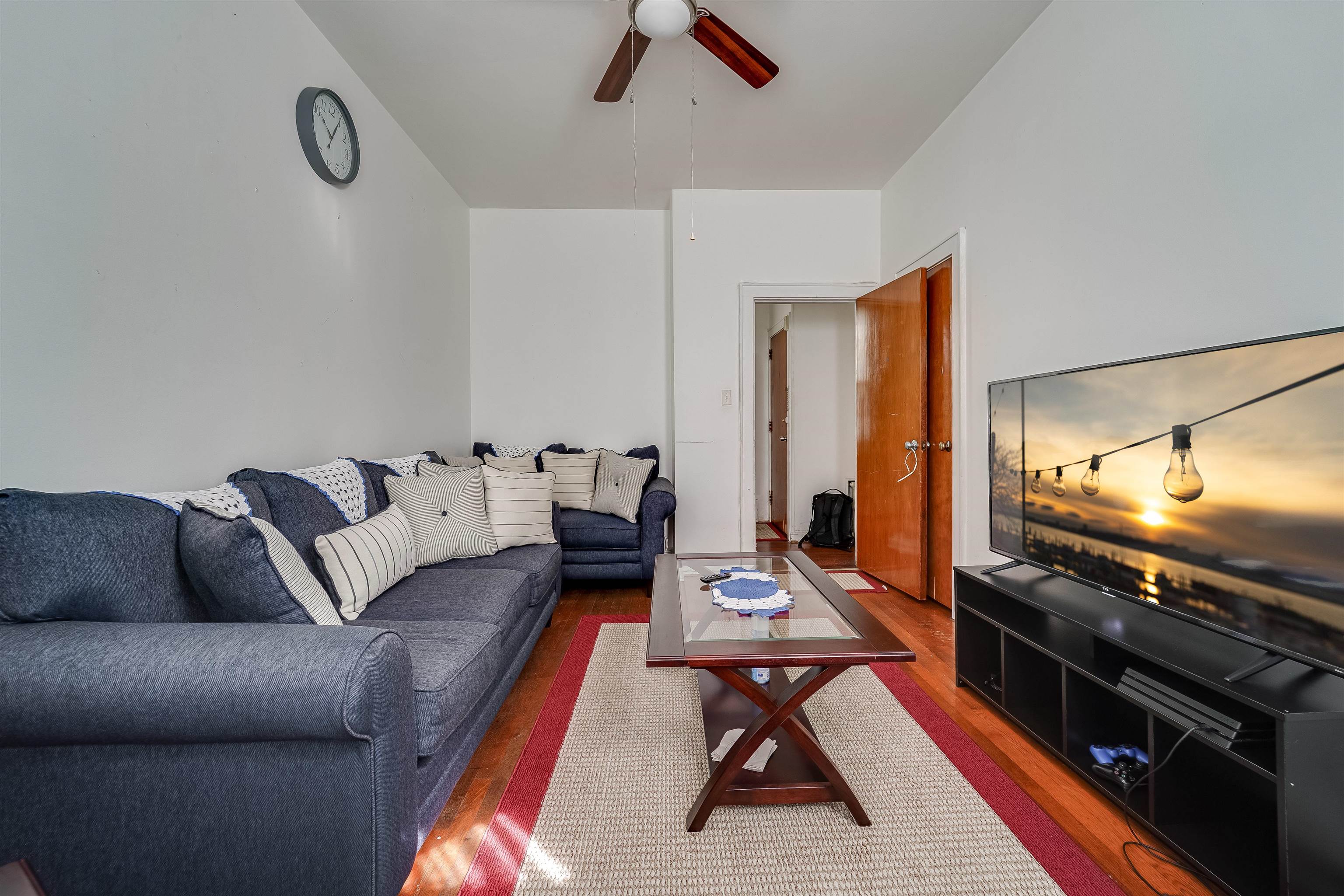 215 CATOR AVE