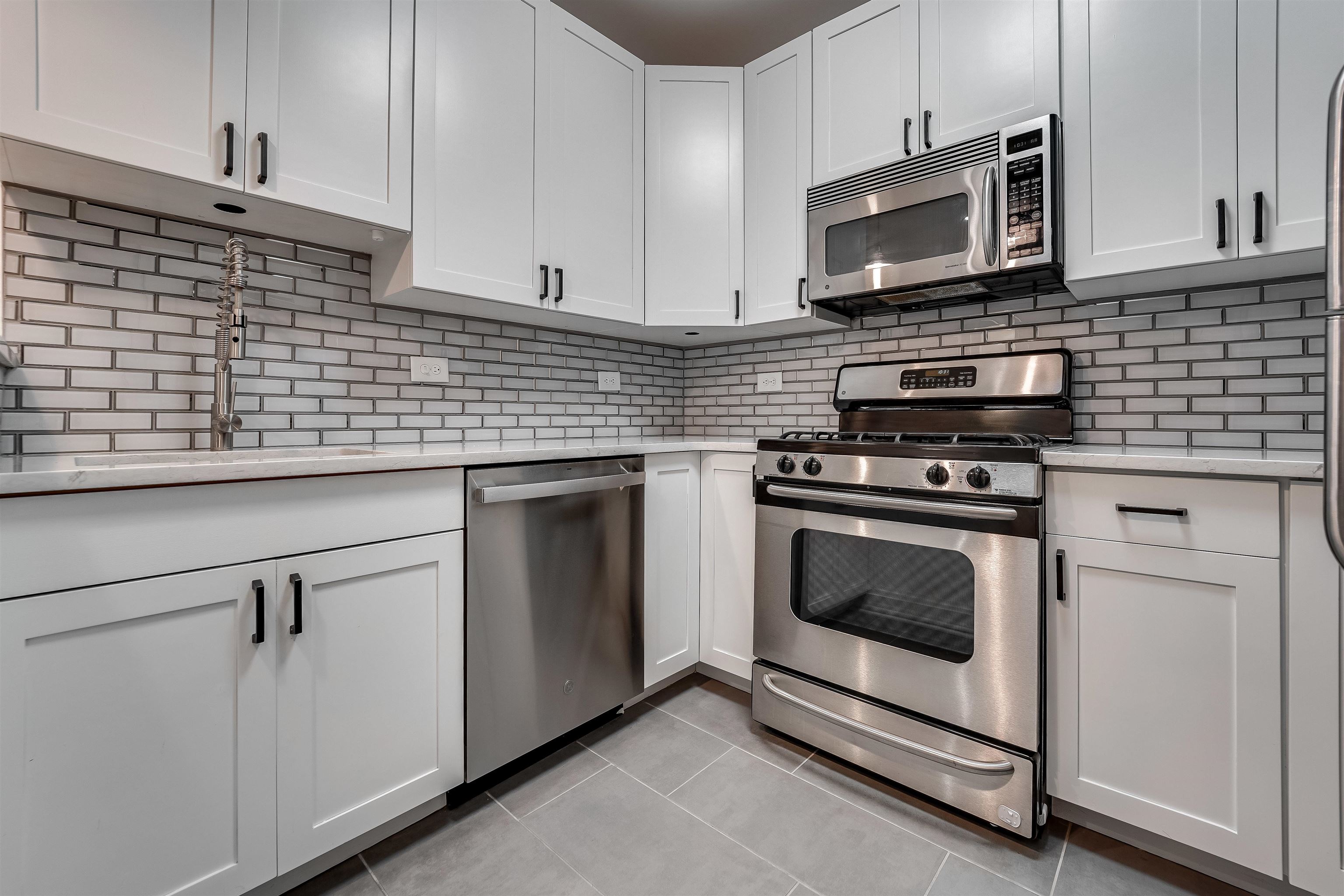 159 2ND ST Unit 402
