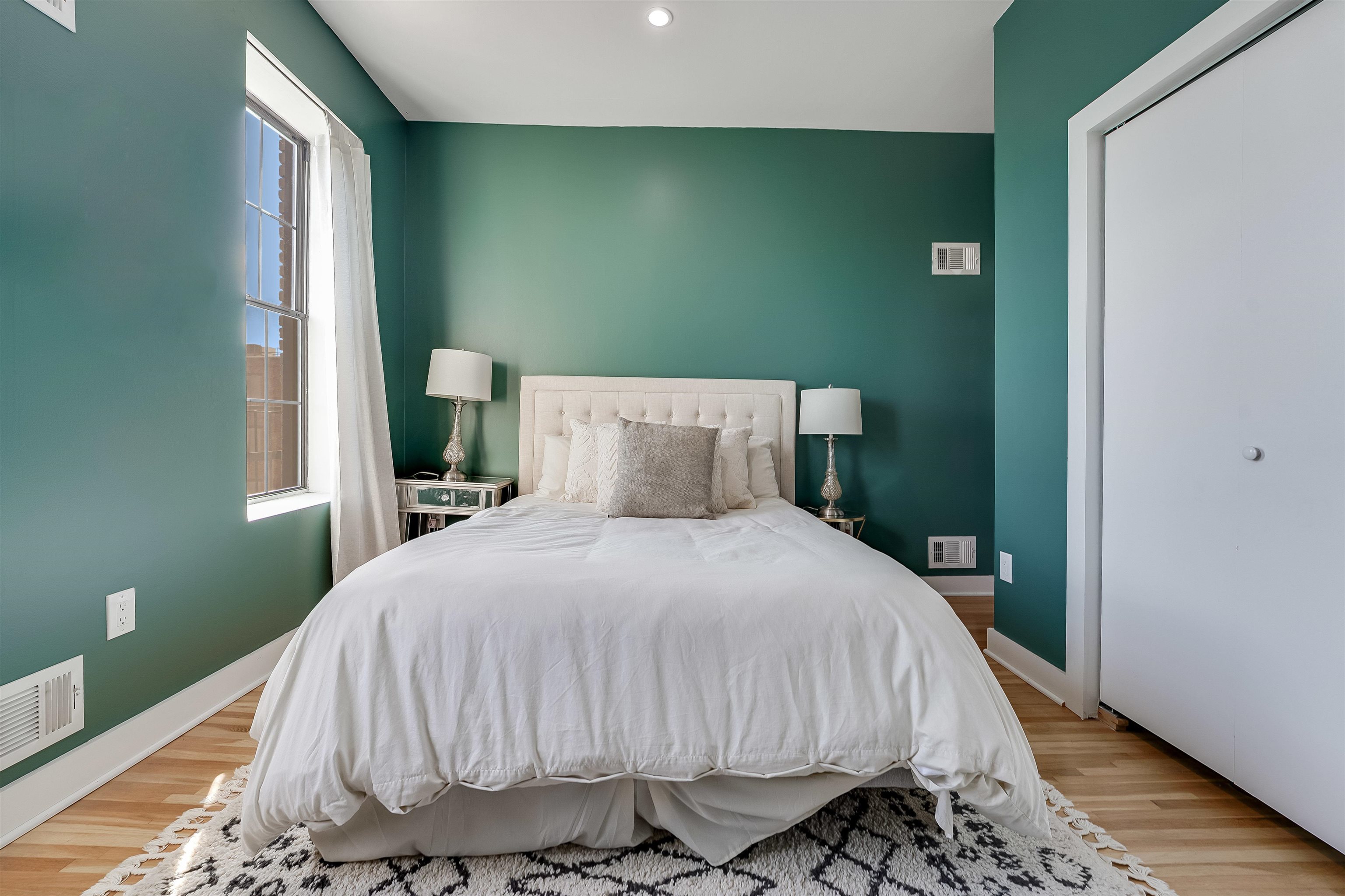 801 WILLOW AVE Unit 5R