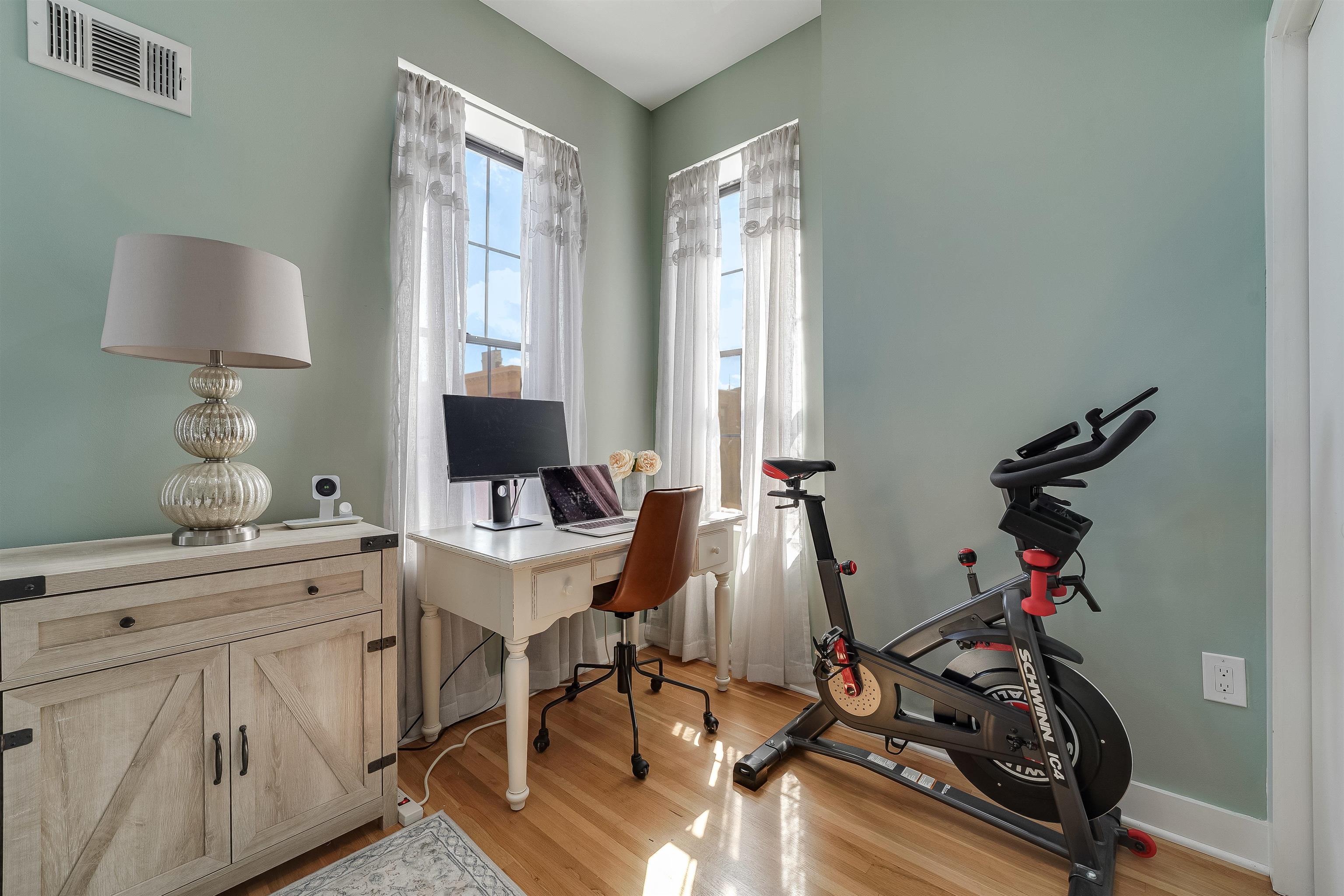 801 WILLOW AVE Unit 5R