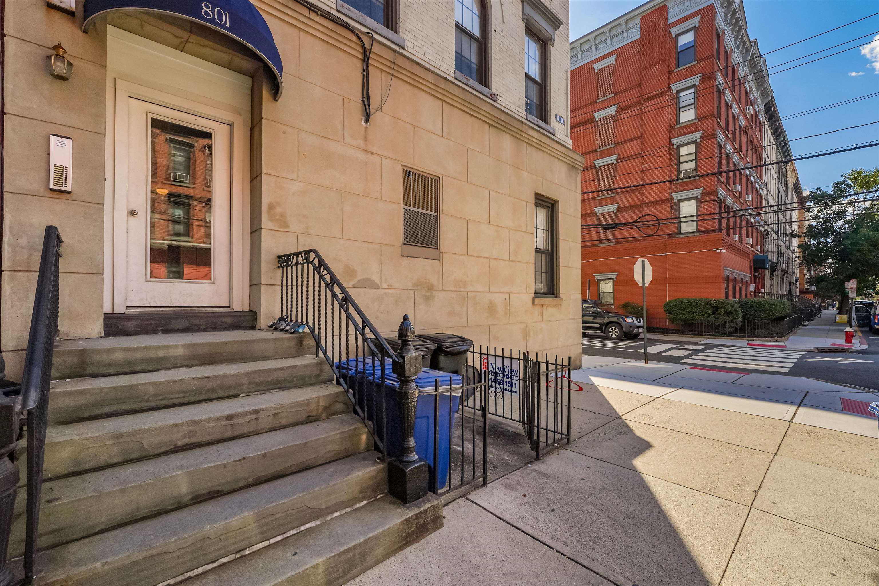 801 WILLOW AVE Unit 5R