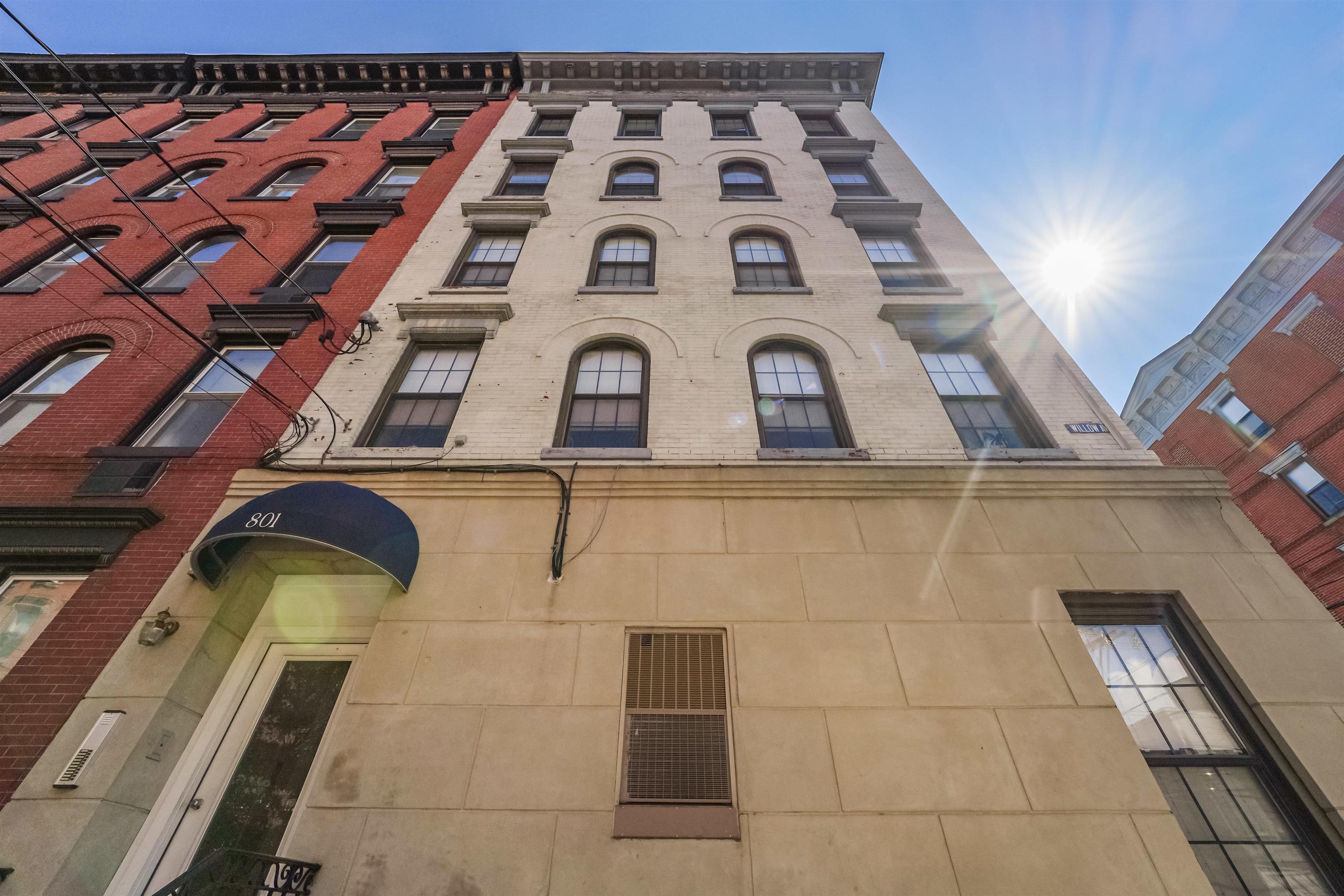 801 WILLOW AVE Unit 5R