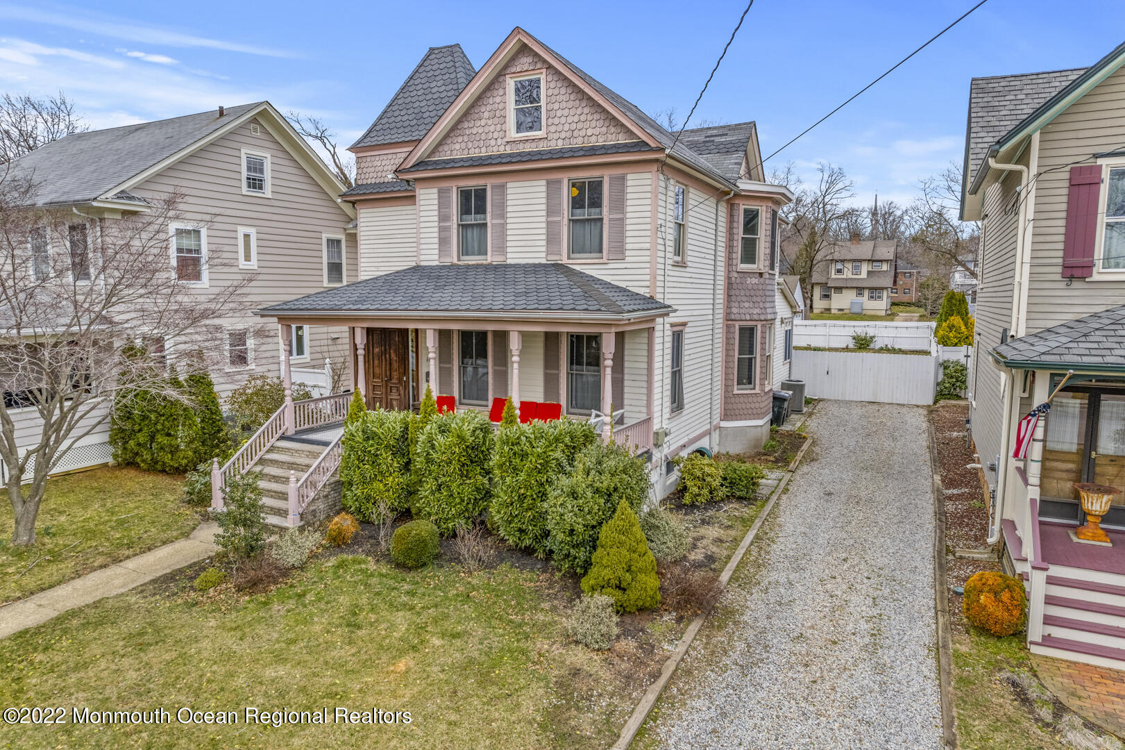 142 Branch Avenue