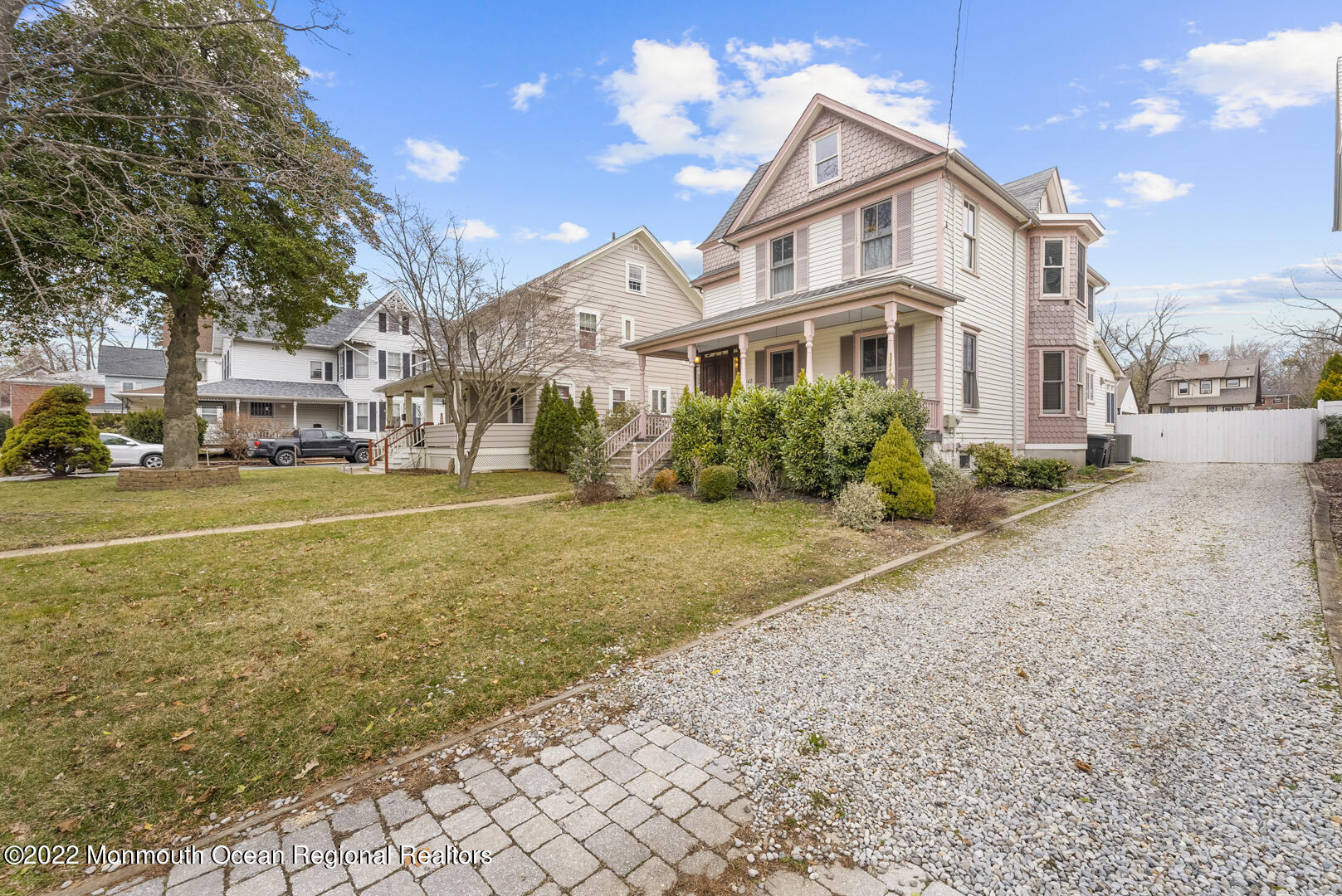 142 Branch Avenue