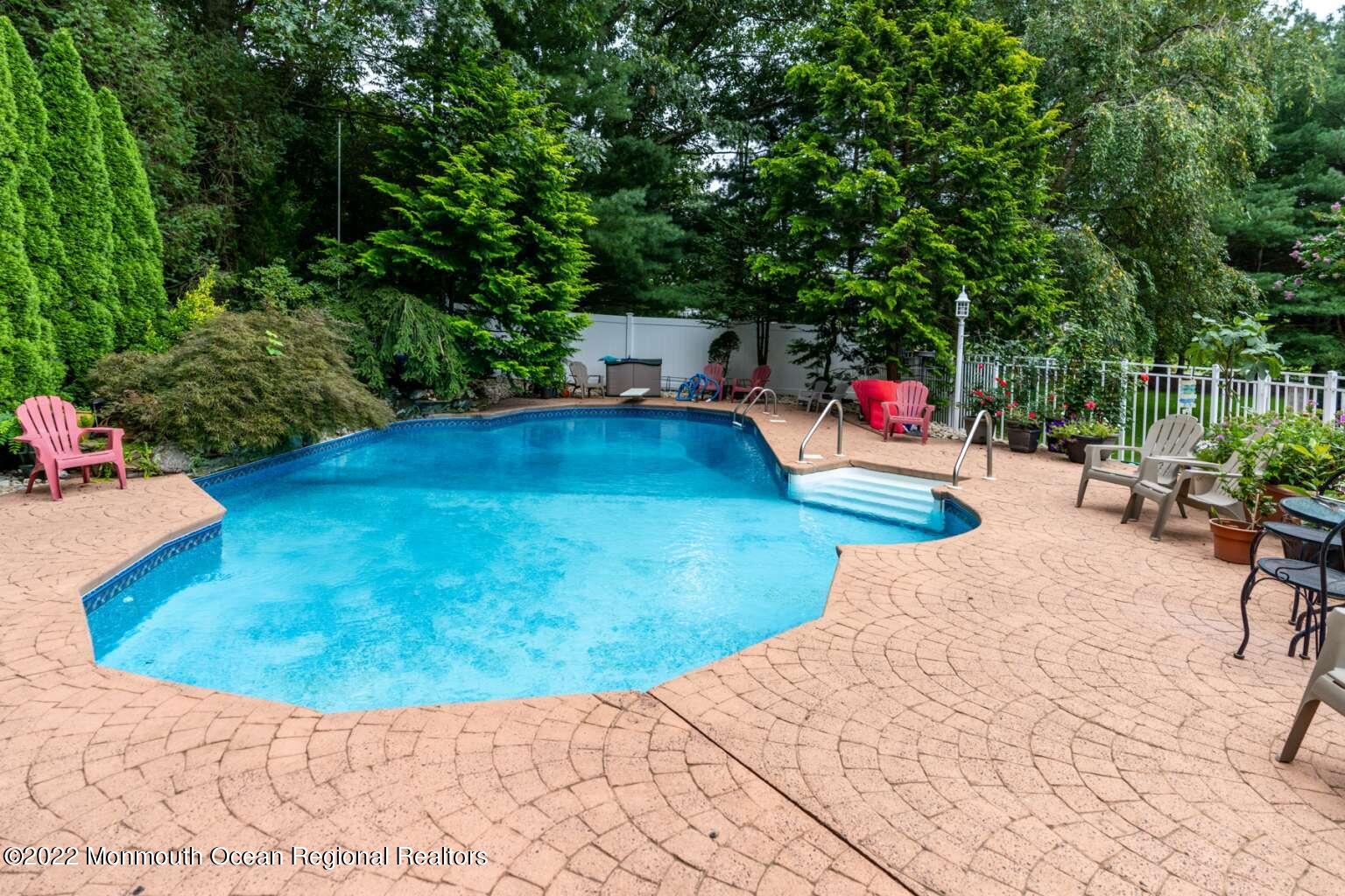 141 Deer Path Lane
