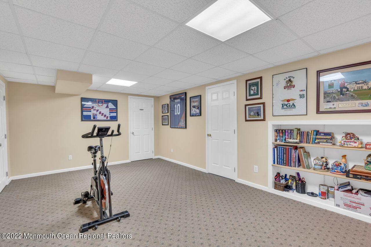 40 Round Hill Drive