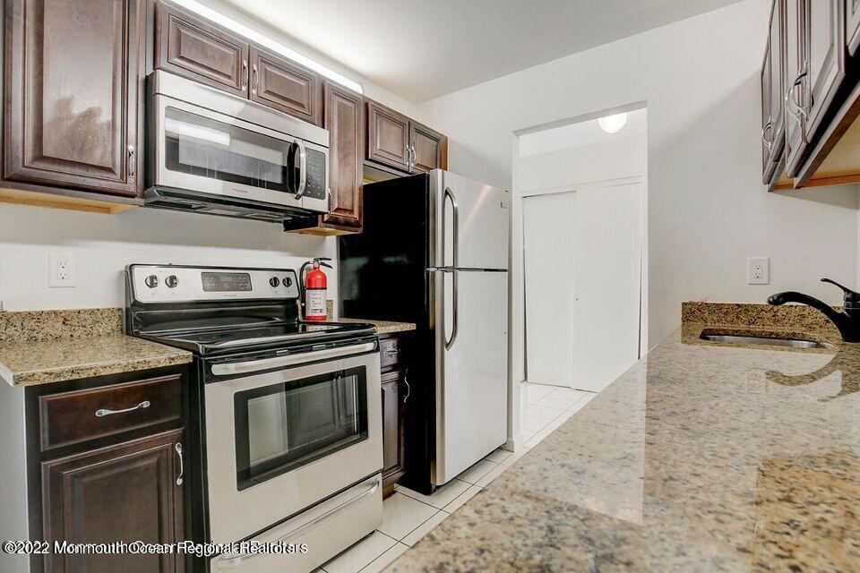 158 Cross Slope Court, H