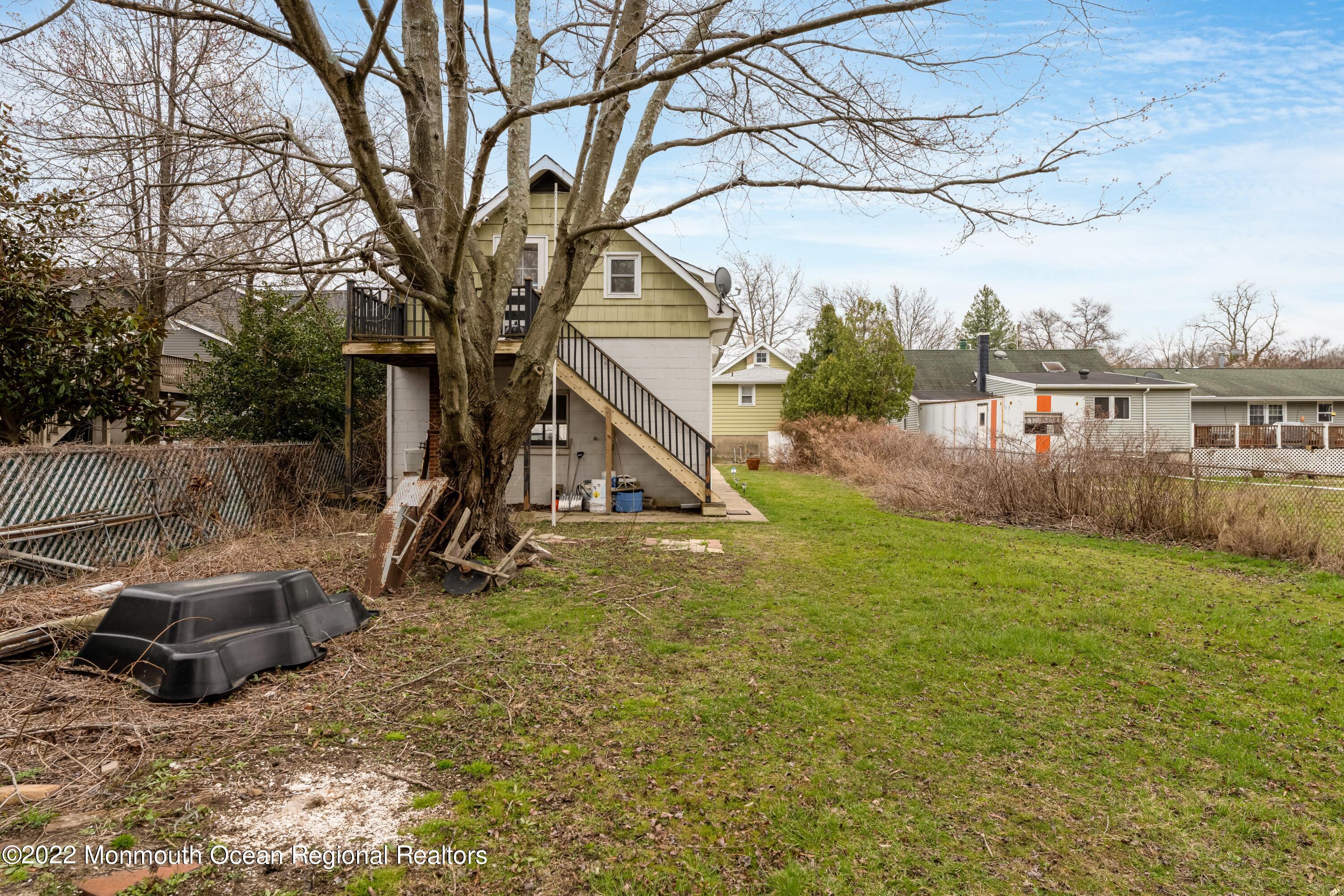 23 Briarcliff Place