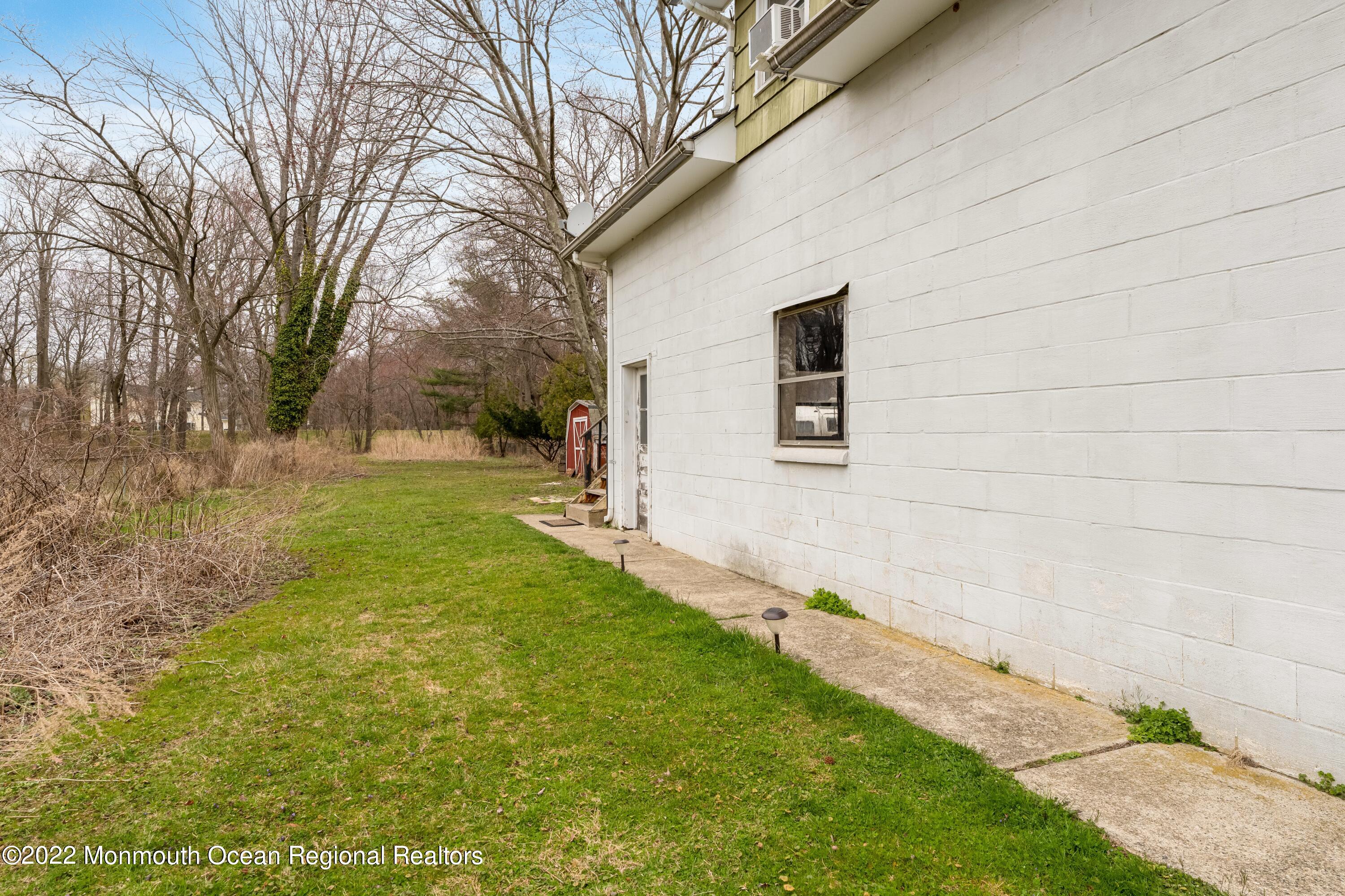 23 Briarcliff Place