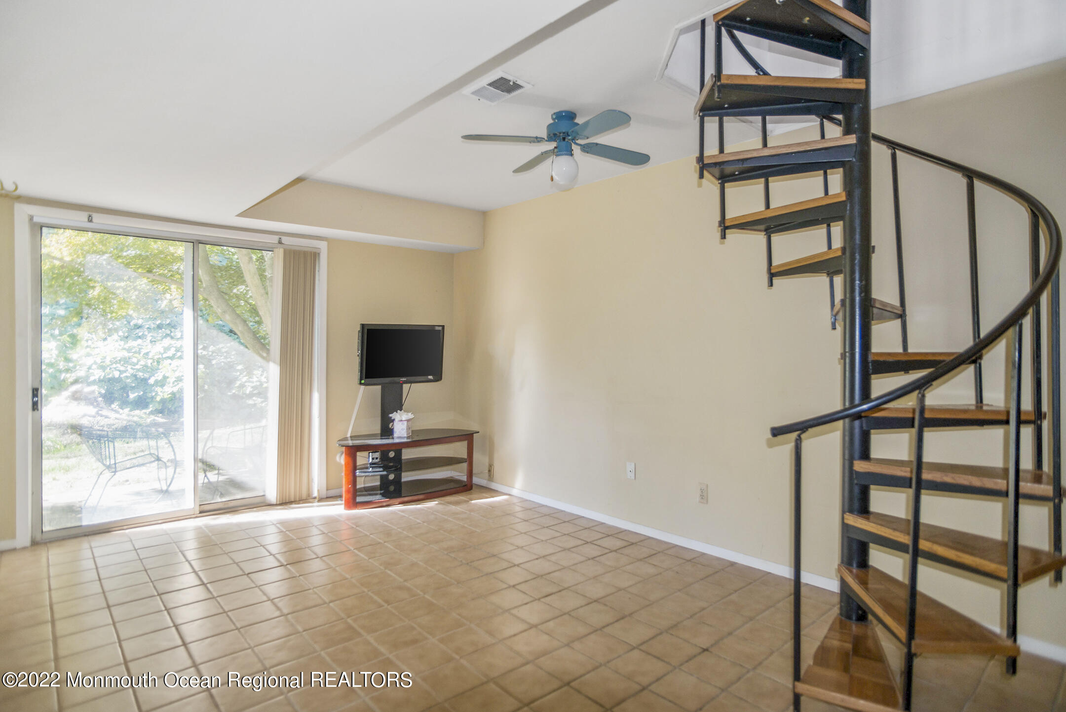 315 Shore Drive, A