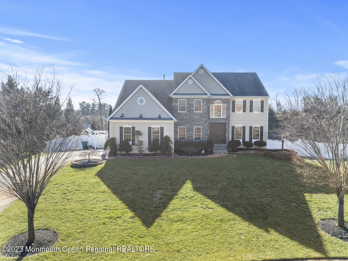 31 Stream Bank Drive