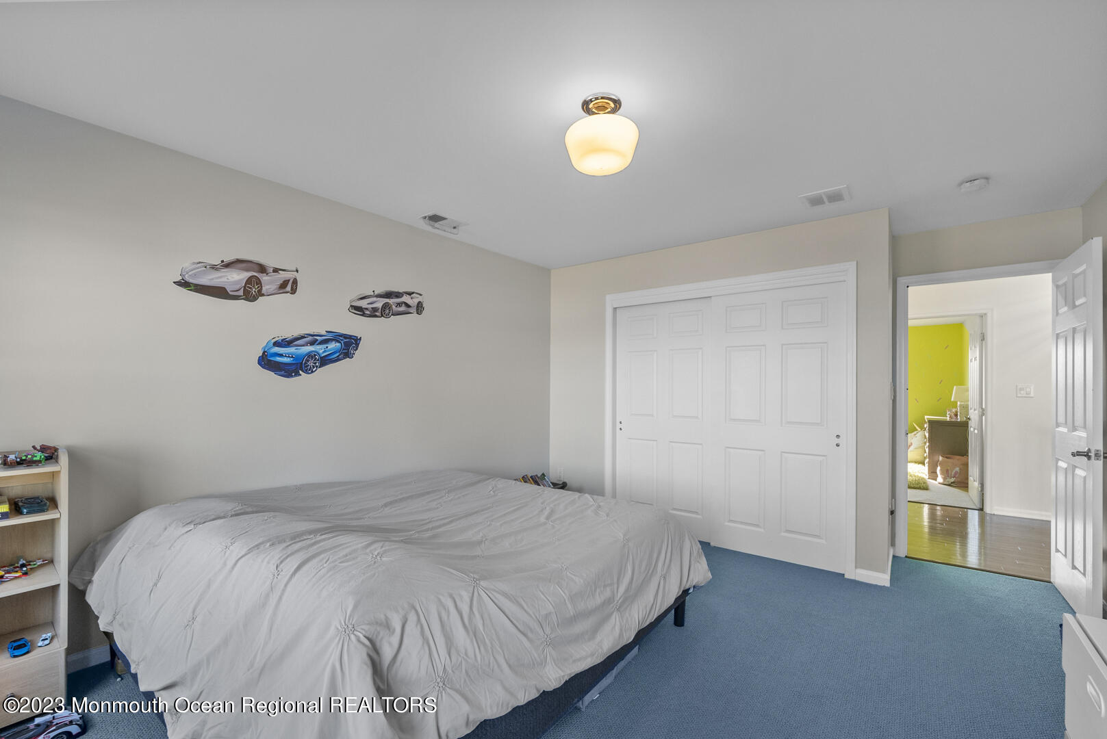 31 Stream Bank Drive