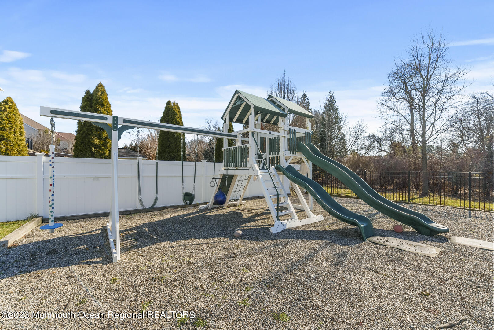 31 Stream Bank Drive