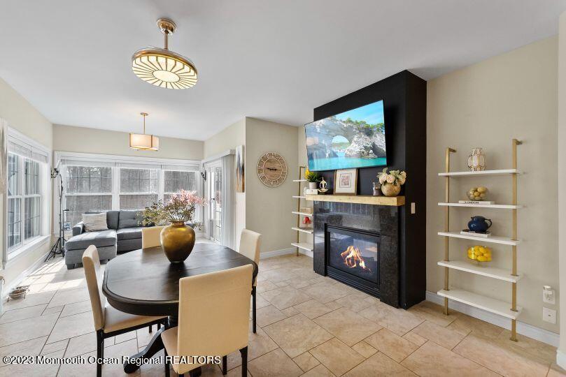 6 Opal Court