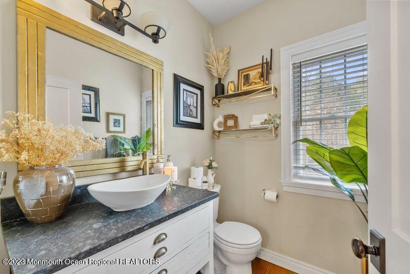 6 Opal Court