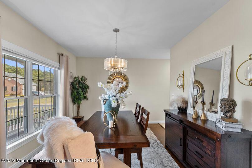 6 Opal Court