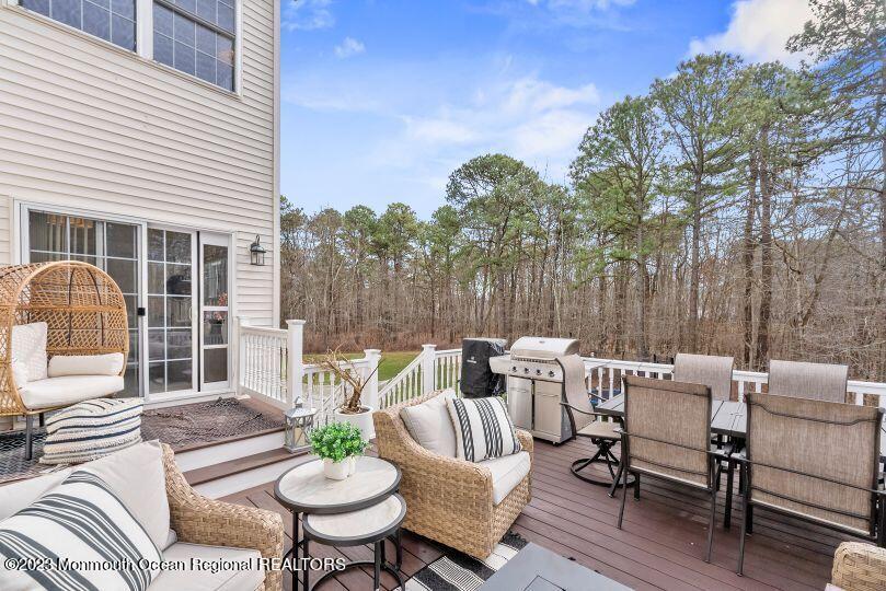 6 Opal Court