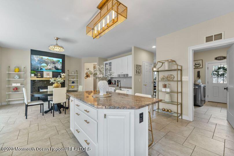 6 Opal Court