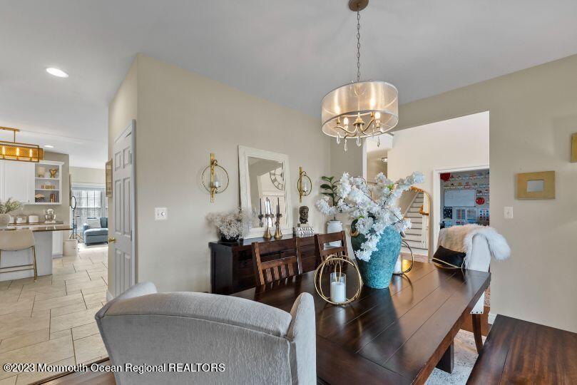 6 Opal Court