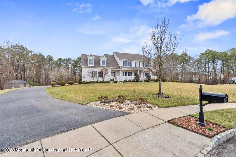 6 Opal Court