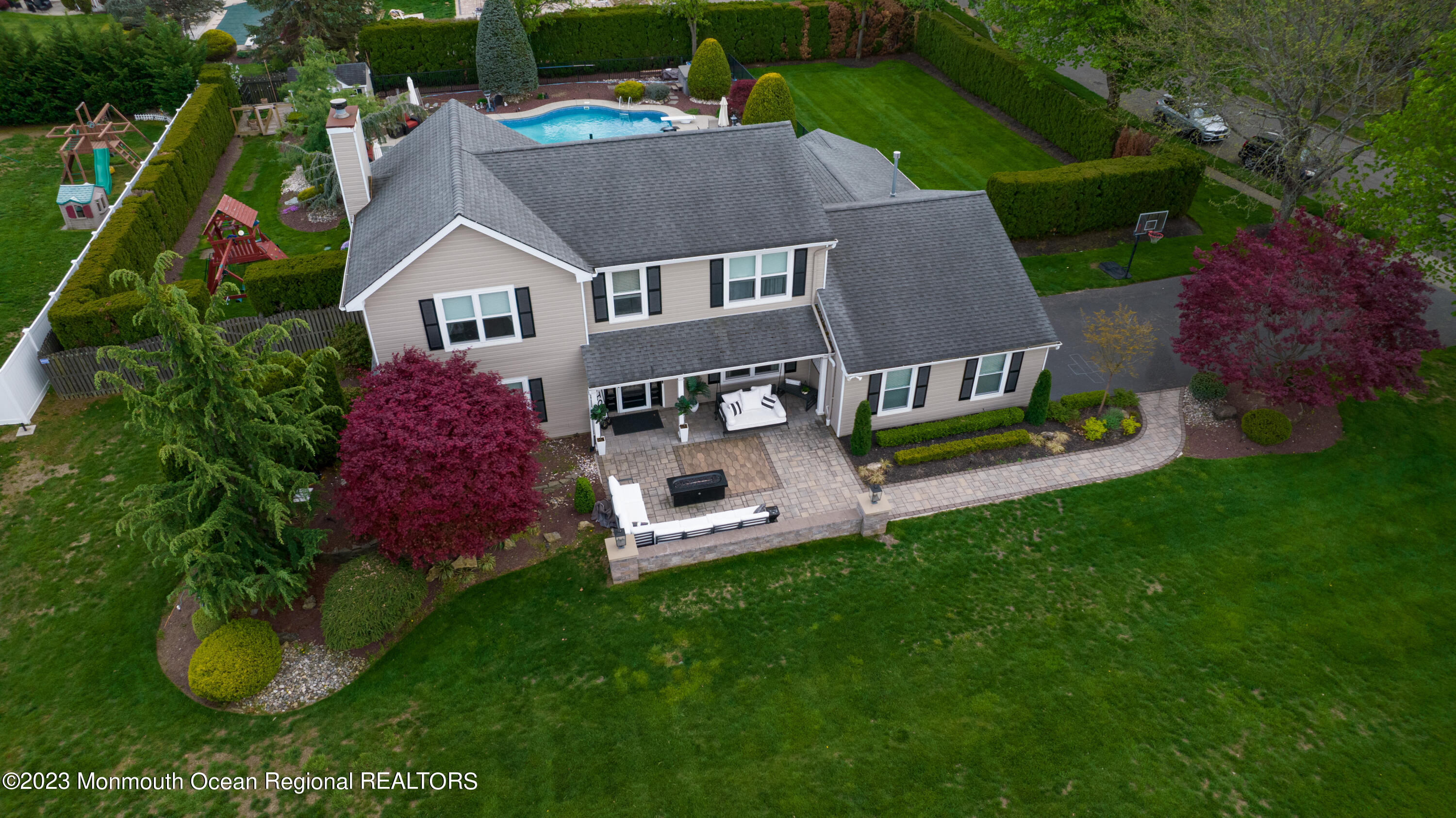 1 Sutton Drive
