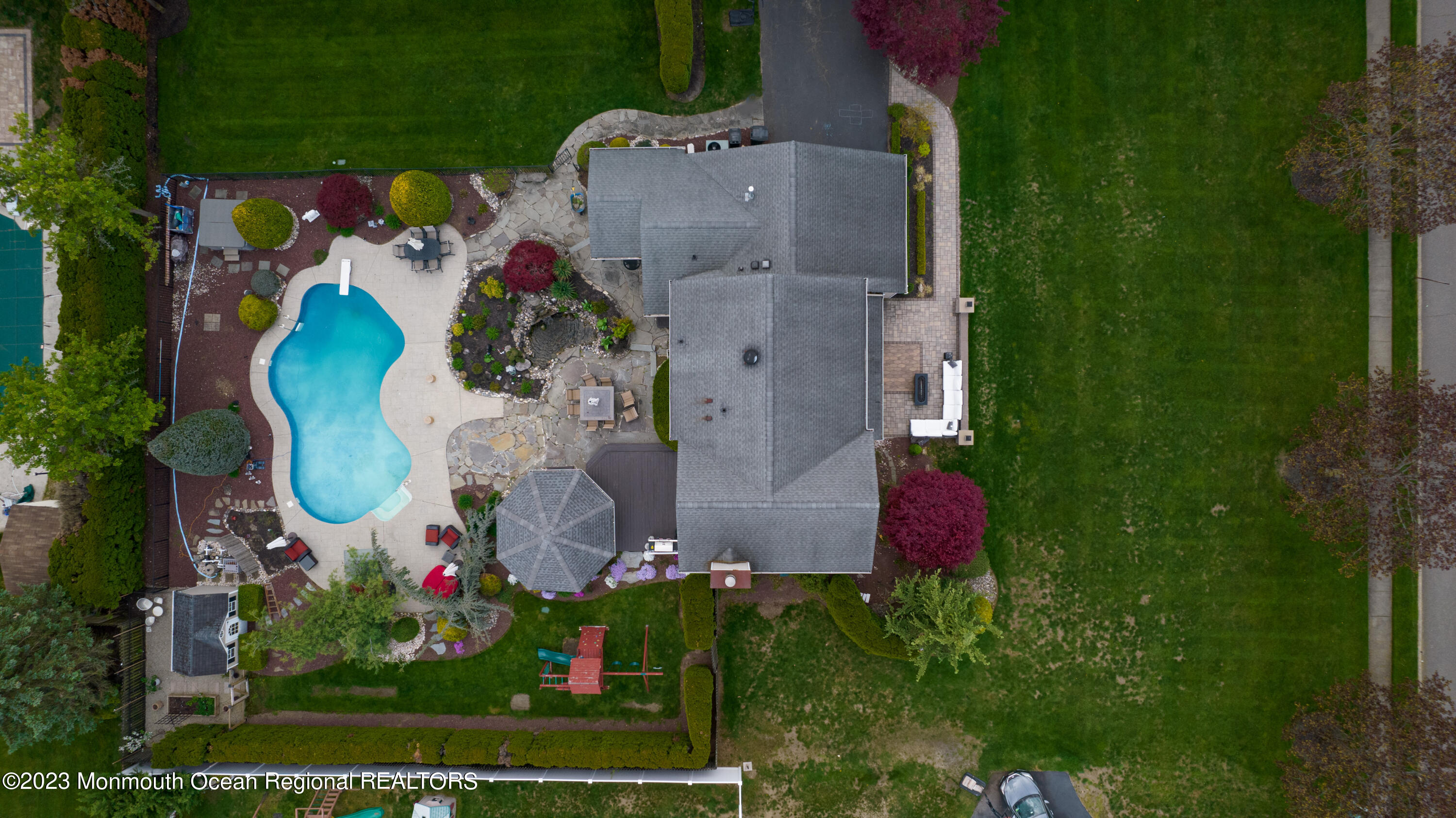 1 Sutton Drive