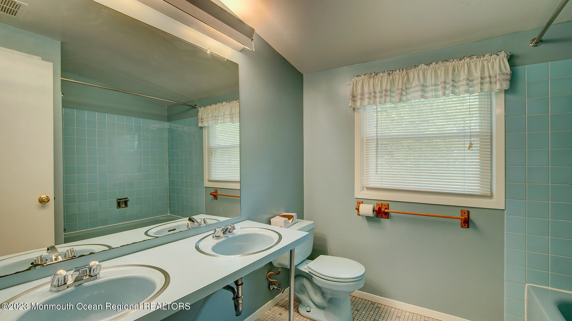 2 Lafayette Mills Road