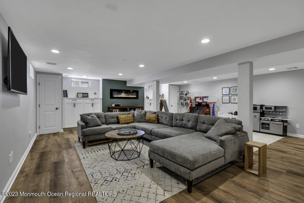 10 Blossom Circle E