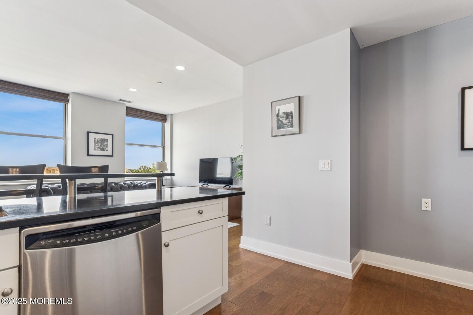 501 Grand Avenue 5B