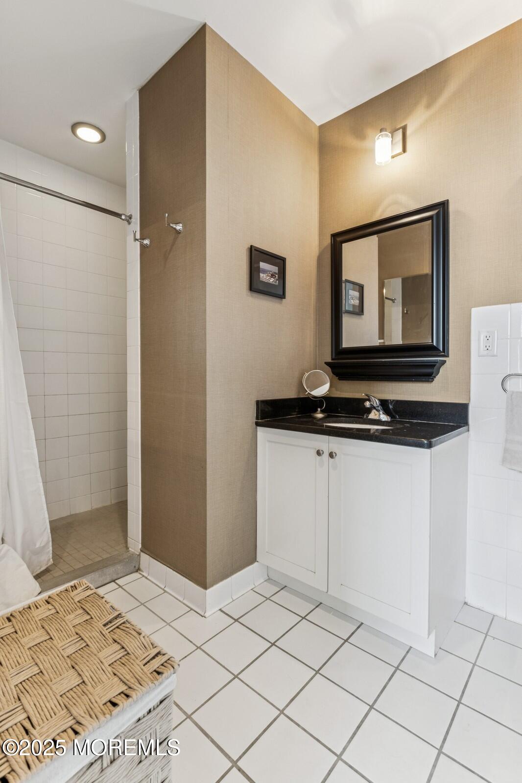 501 Grand Avenue 5B