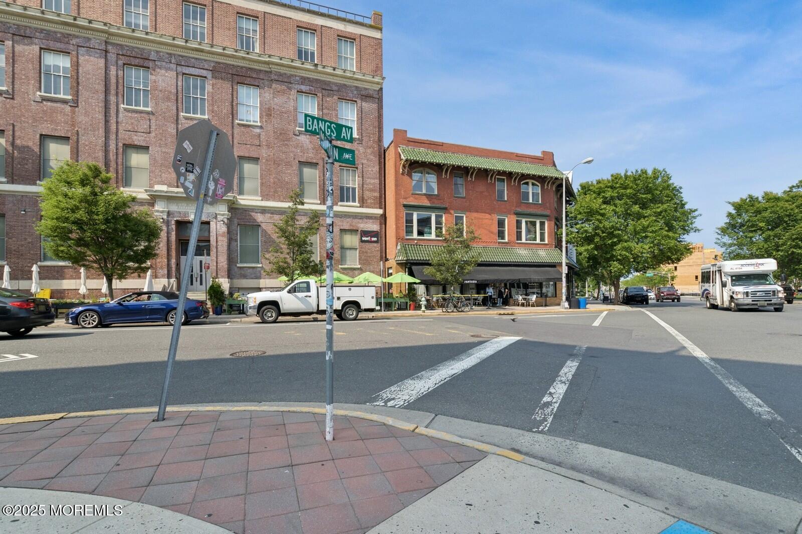 501 Grand Avenue 5B