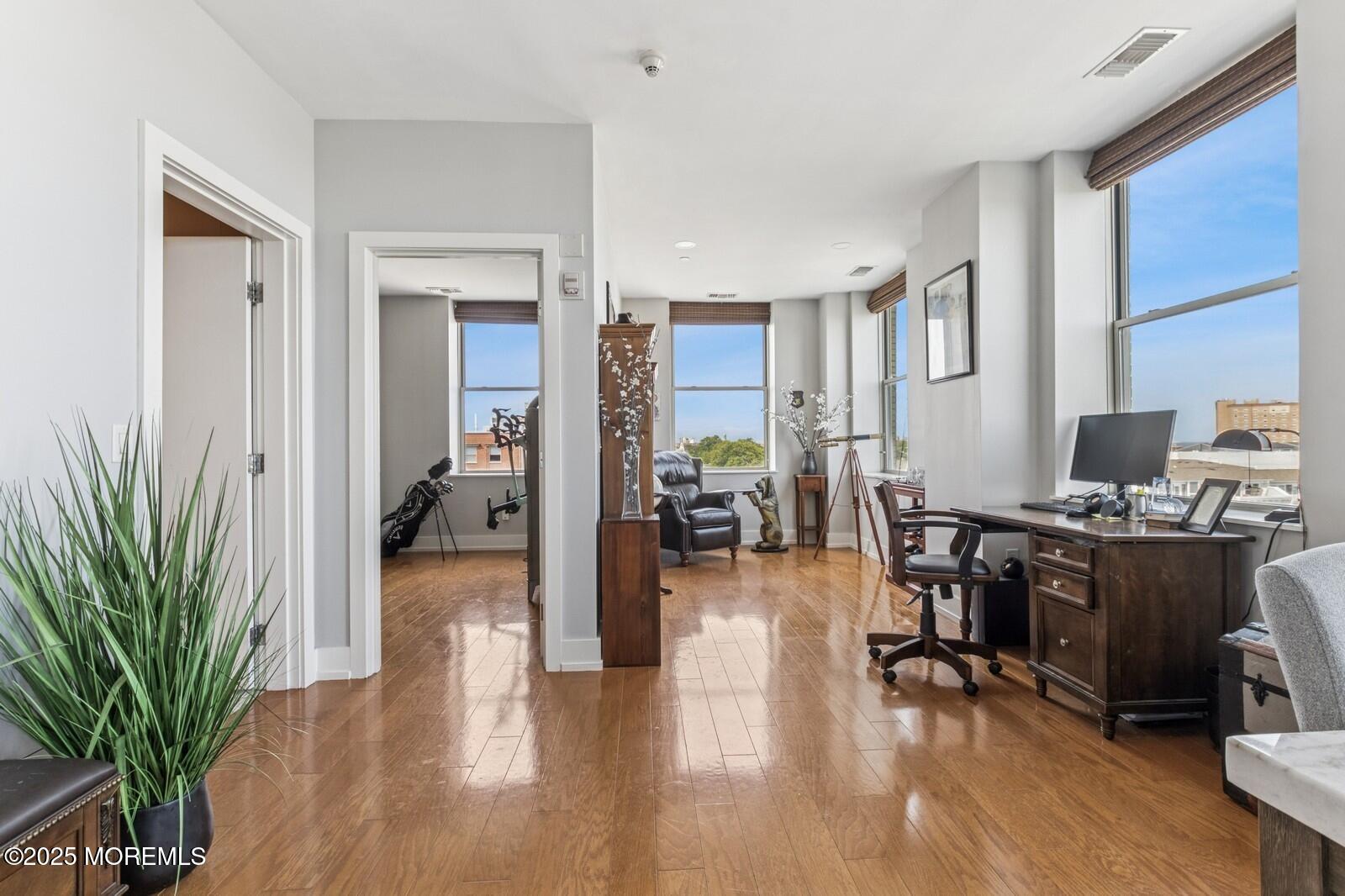 501 Grand Avenue 5B