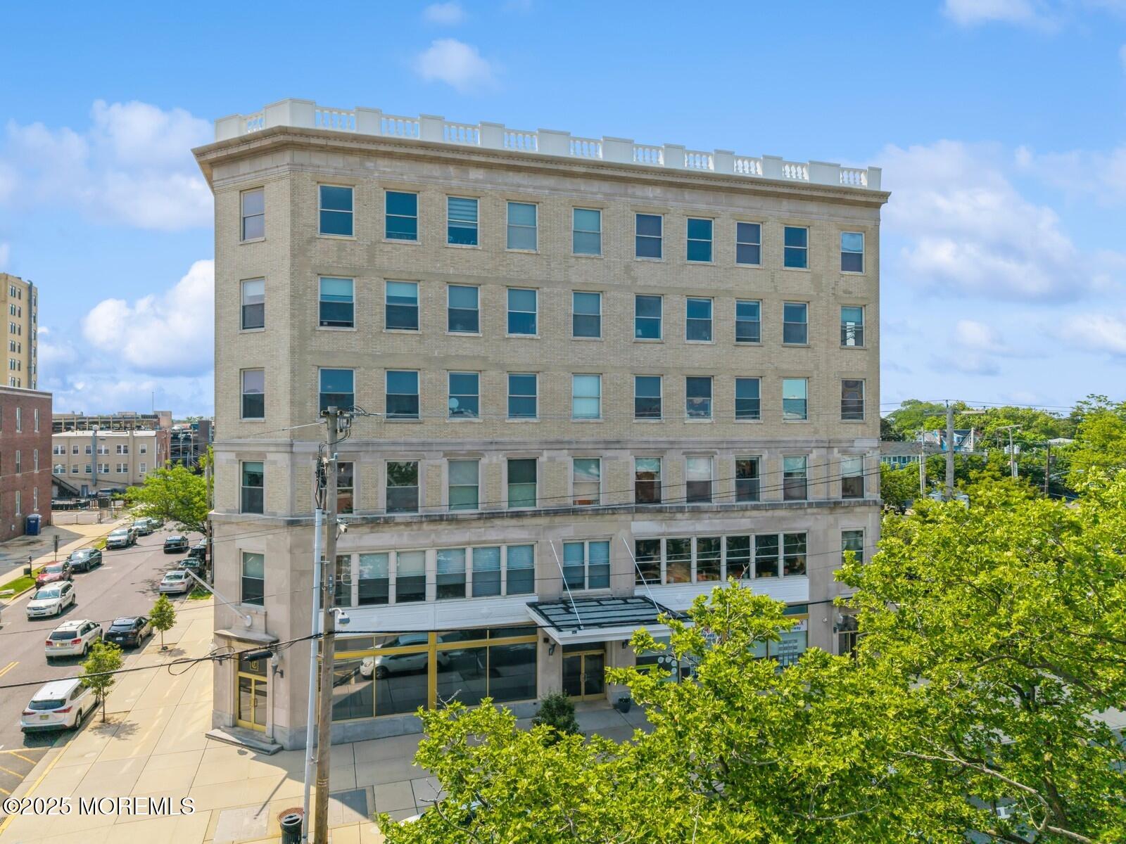 501 Grand Avenue 5B
