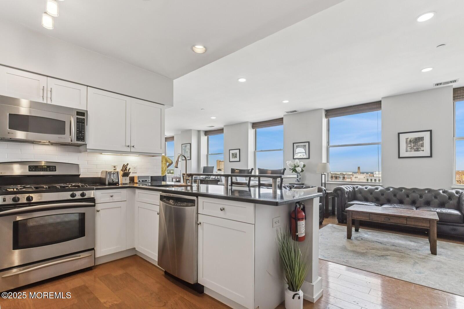 501 Grand Avenue 5B